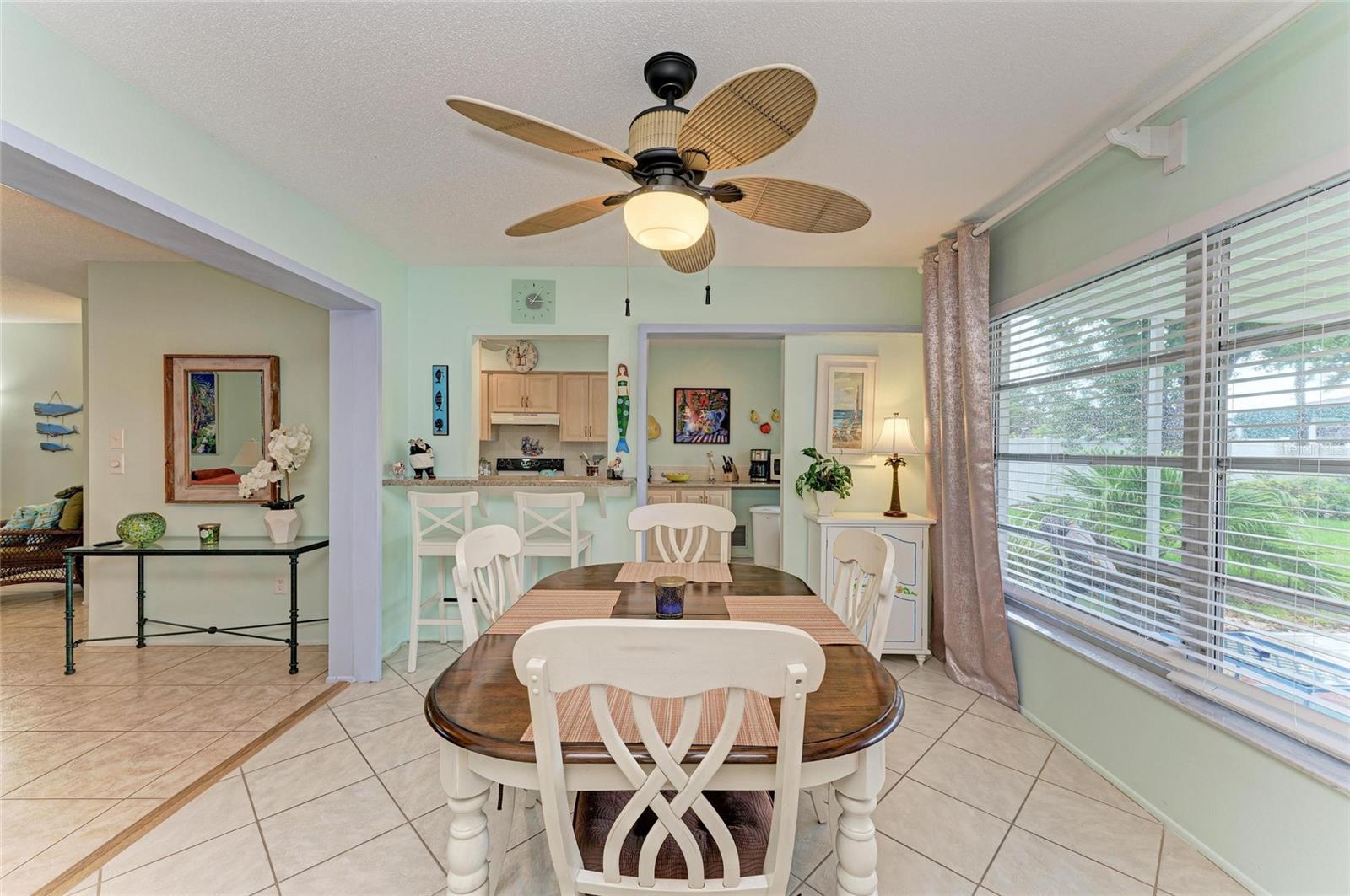 Image 20 of 41 For 265 Dorchester Drive
