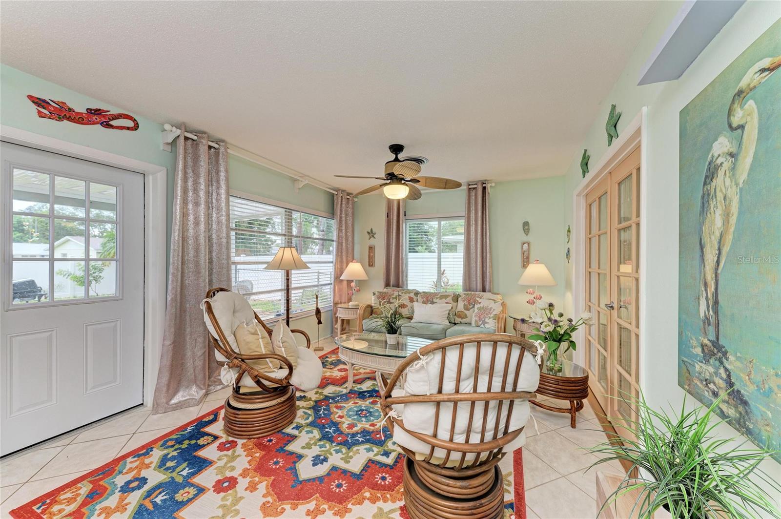 Image 21 of 41 For 265 Dorchester Drive