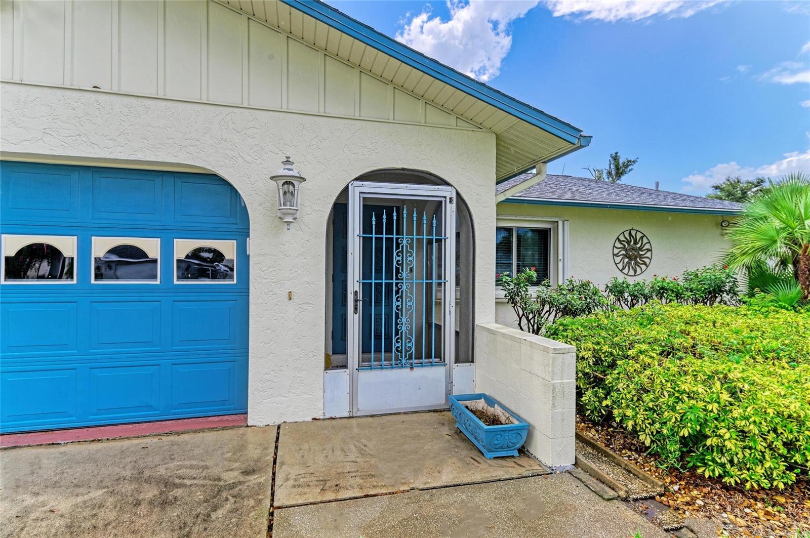 Image 4 of 41 For 265 Dorchester Drive