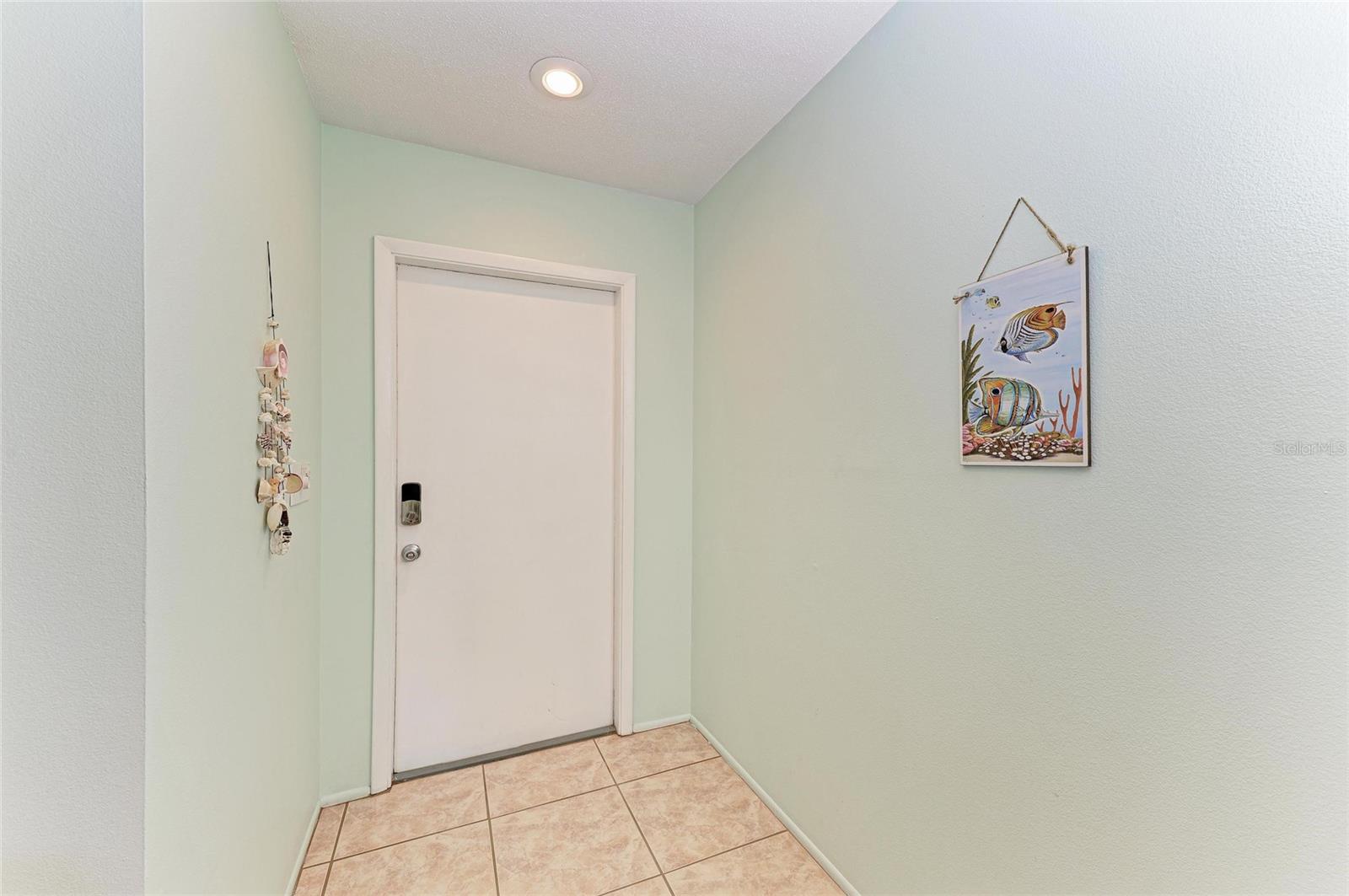 Image 5 of 41 For 265 Dorchester Drive
