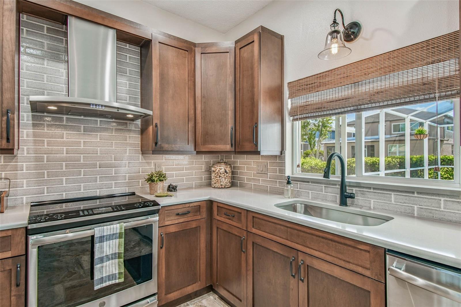 Image 13 of 52 For 1627 Shady Oaks Drive