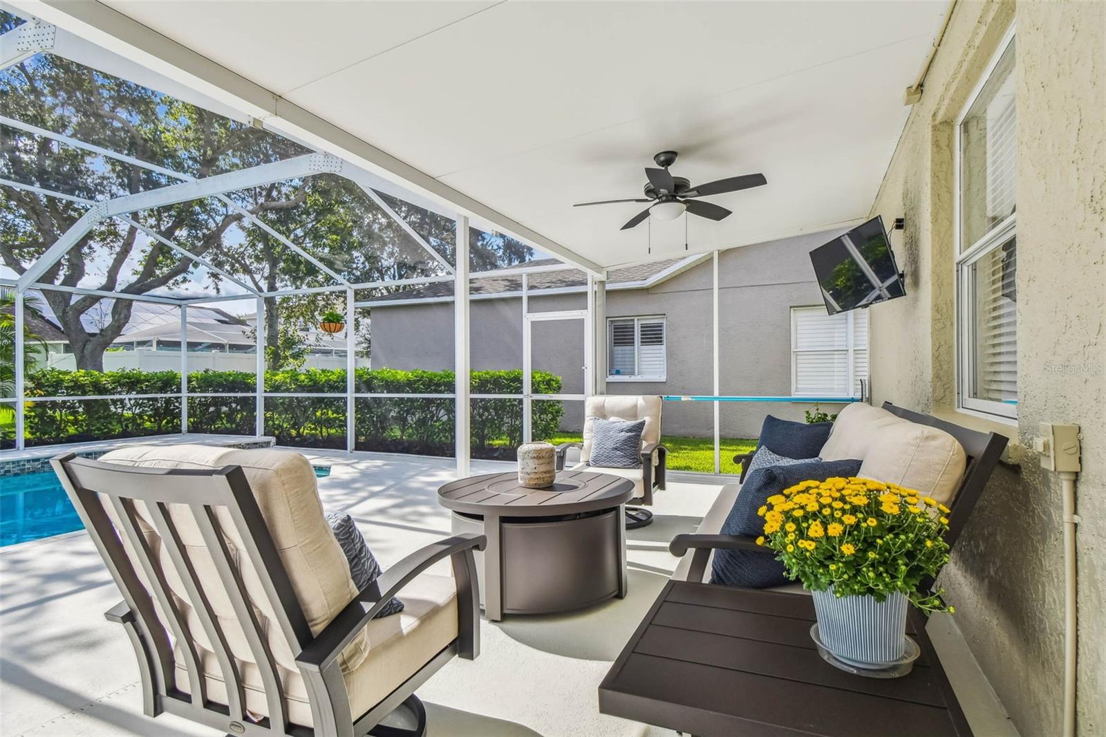 Image 17 of 52 For 1627 Shady Oaks Drive