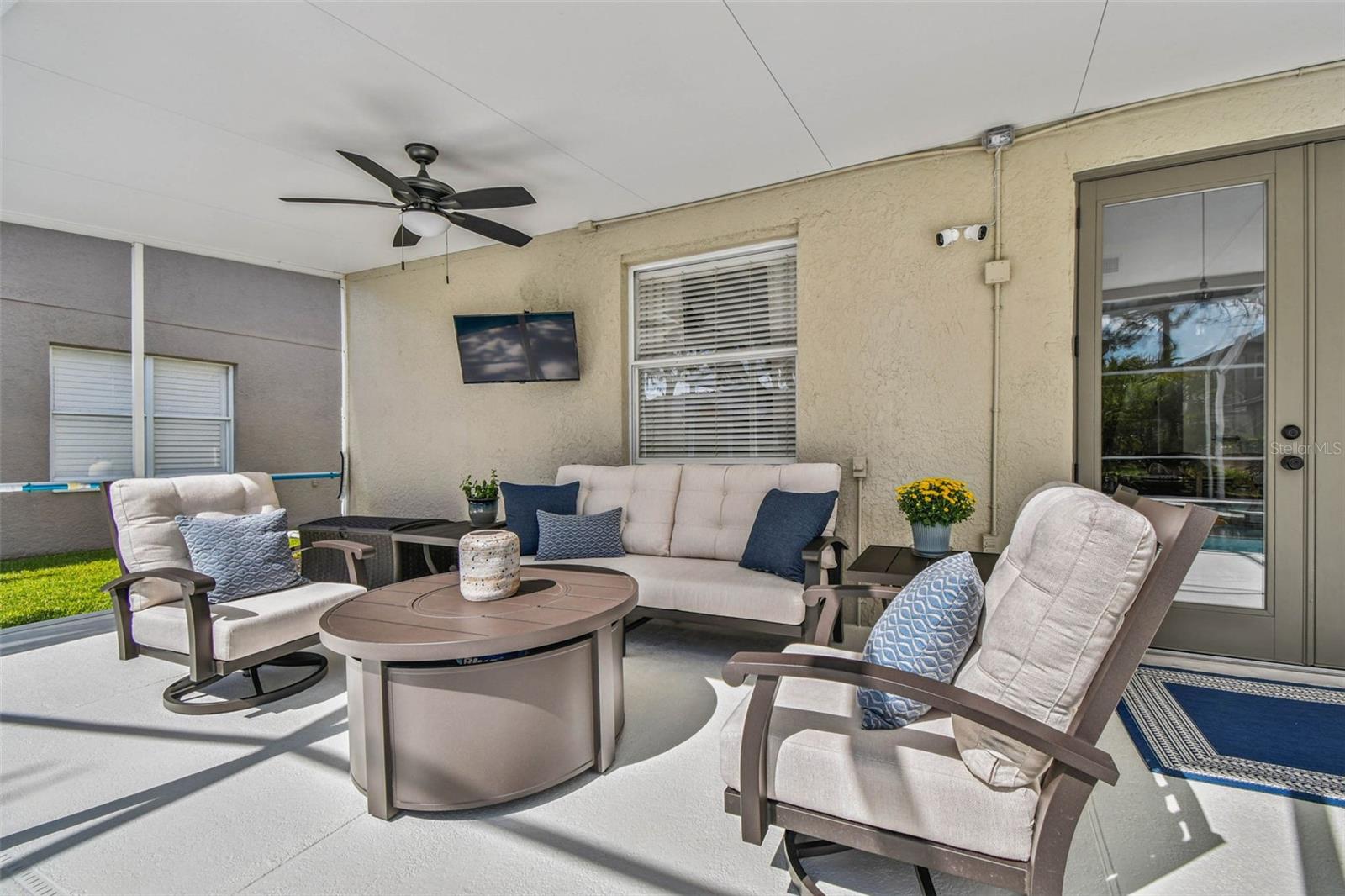 Image 18 of 52 For 1627 Shady Oaks Drive