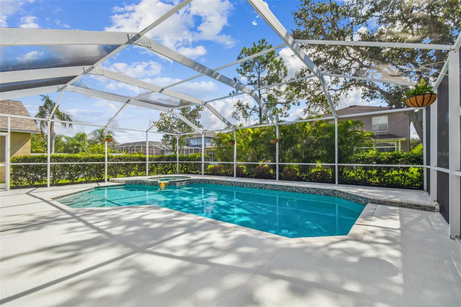 Image 20 of 52 For 1627 Shady Oaks Drive