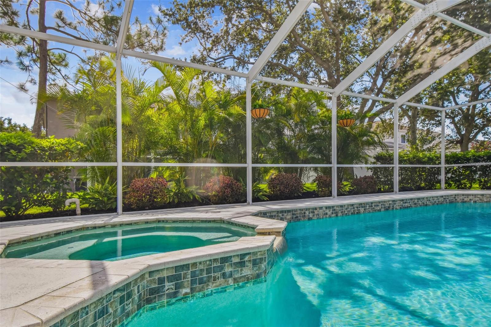 Image 21 of 52 For 1627 Shady Oaks Drive