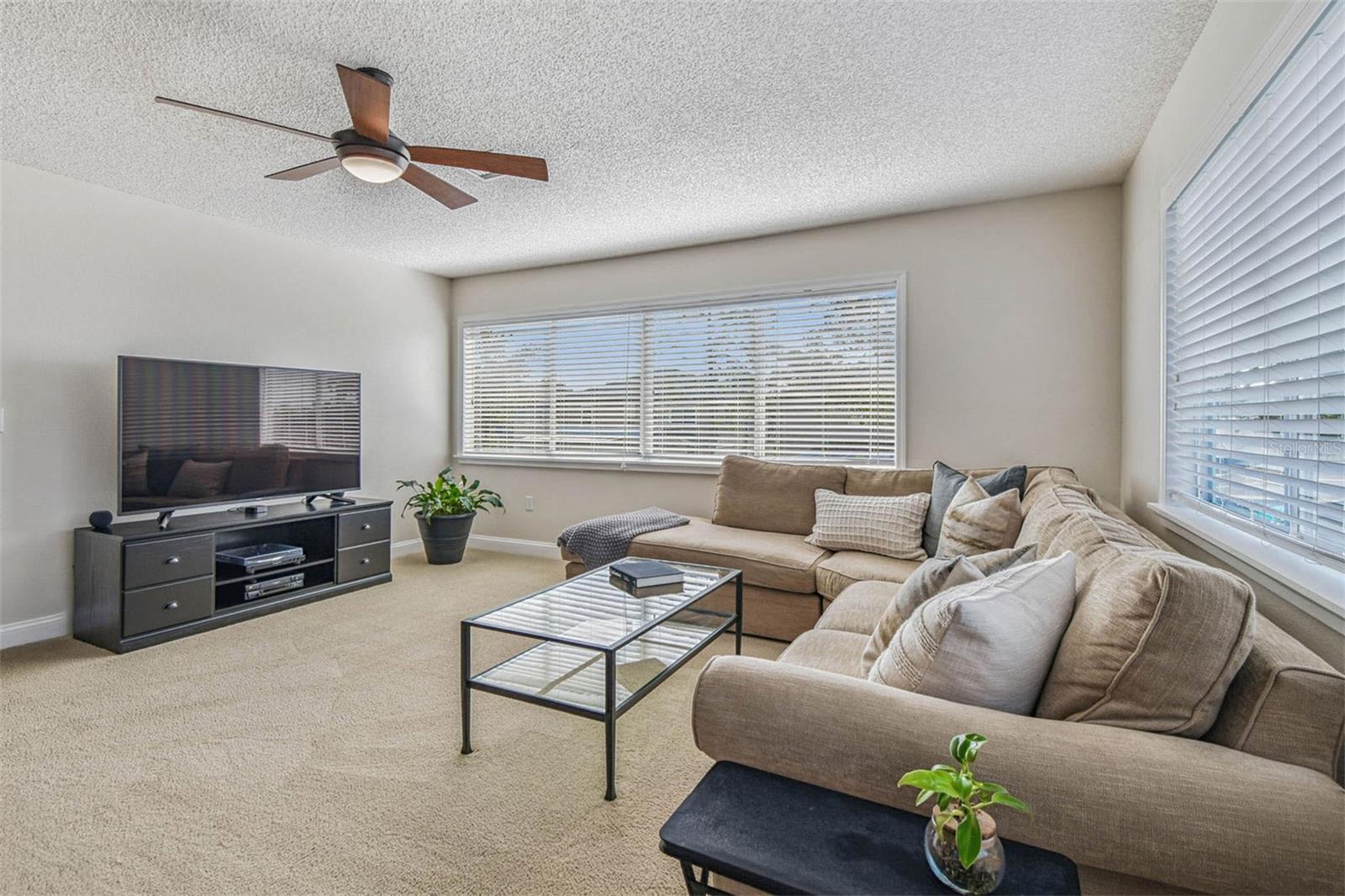 Image 26 of 52 For 1627 Shady Oaks Drive