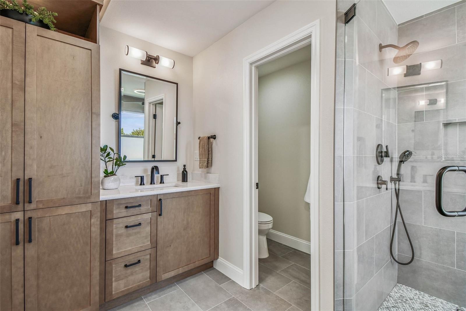 Image 30 of 52 For 1627 Shady Oaks Drive