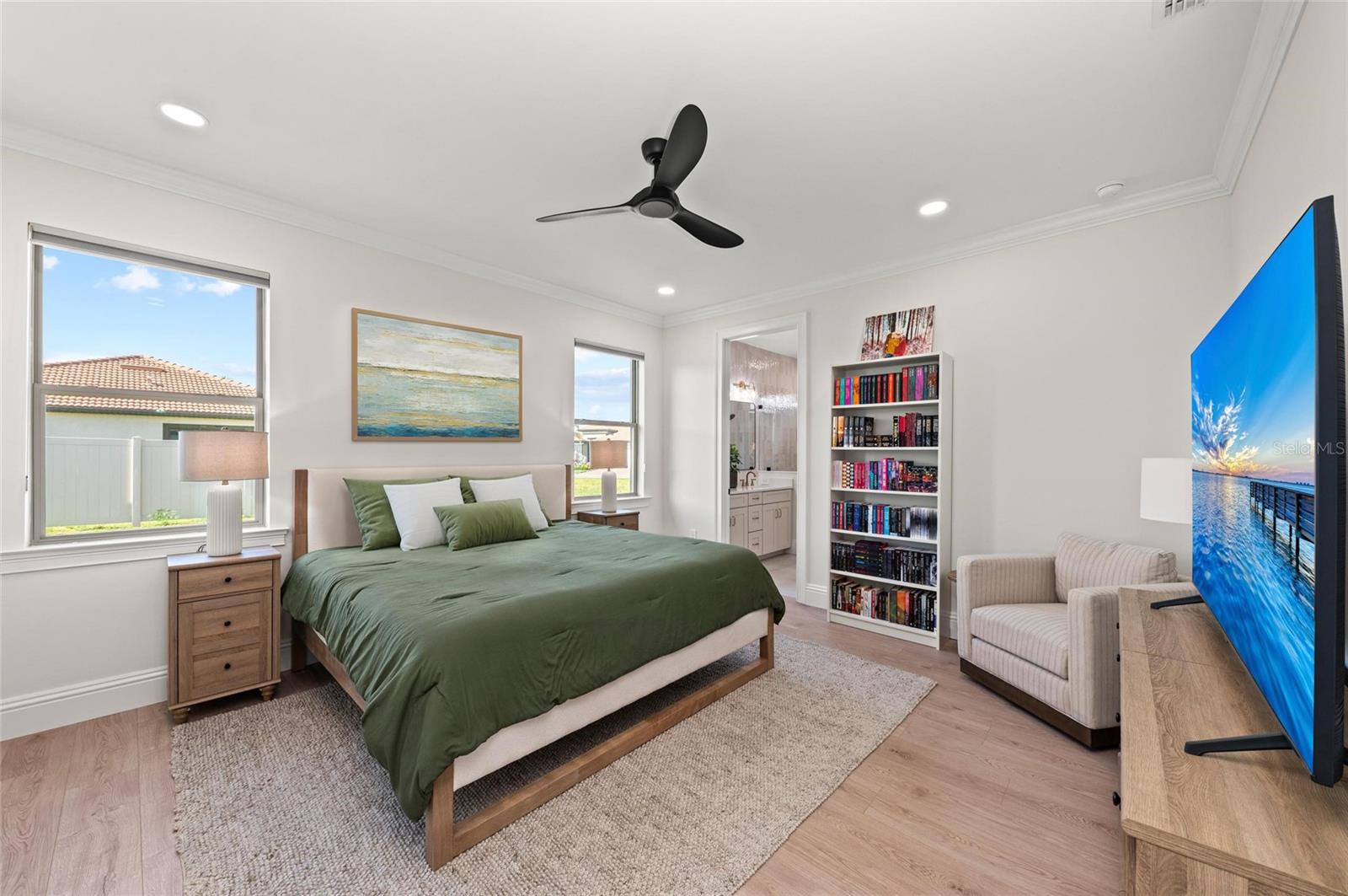 Image 10 of 41 For 325 Villoresi Boulevard