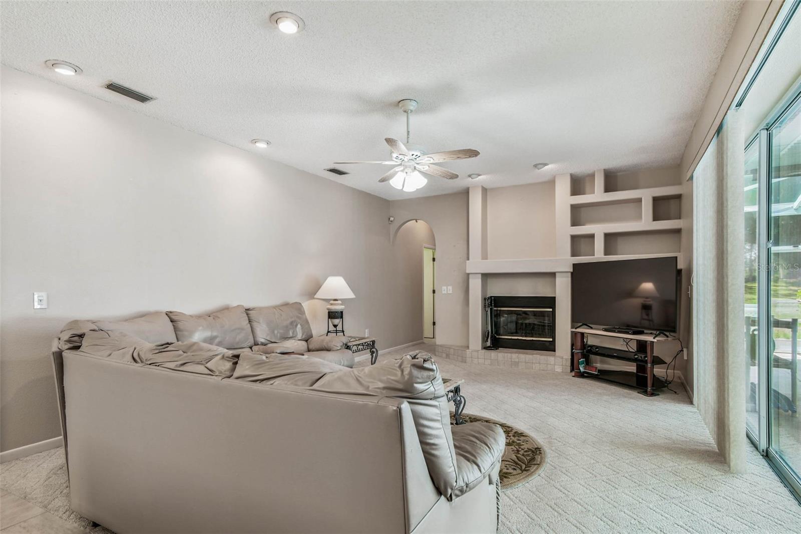 Image 18 of 50 For 11230 Bloomington Drive