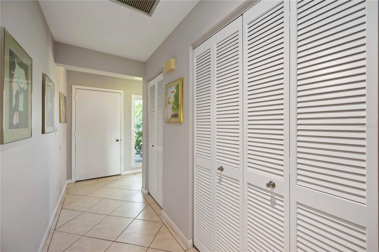 Image 6 of 30 For 546 Highland Avenue Nw