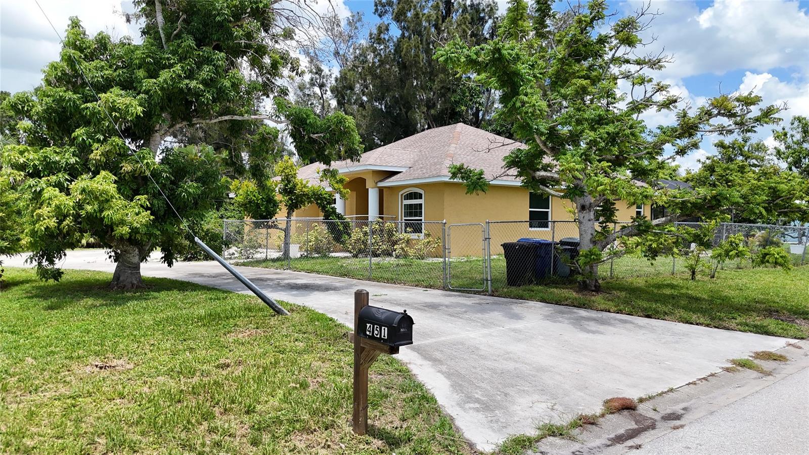 Image 45 of 62 For 451 Glen Oak Road