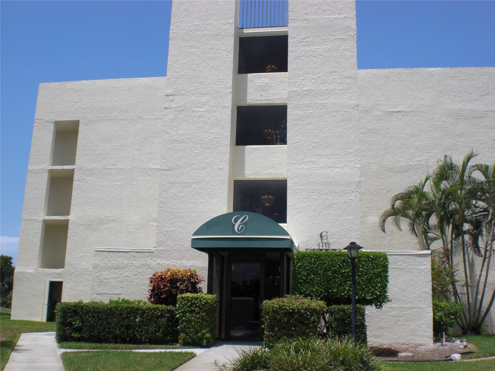 Details for 4119 61st Avenue Terrace W 404, BRADENTON, FL 34210