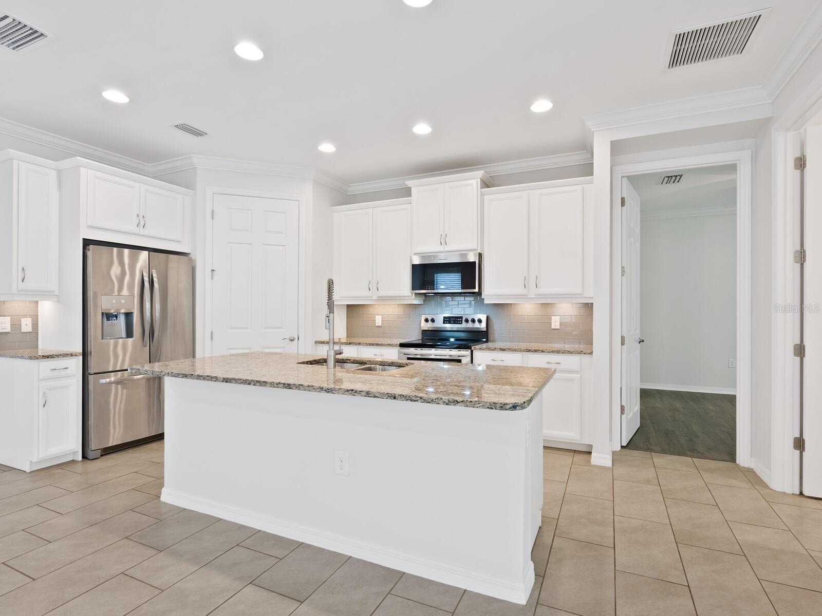 Image 16 of 64 For 151 Ventosa Place