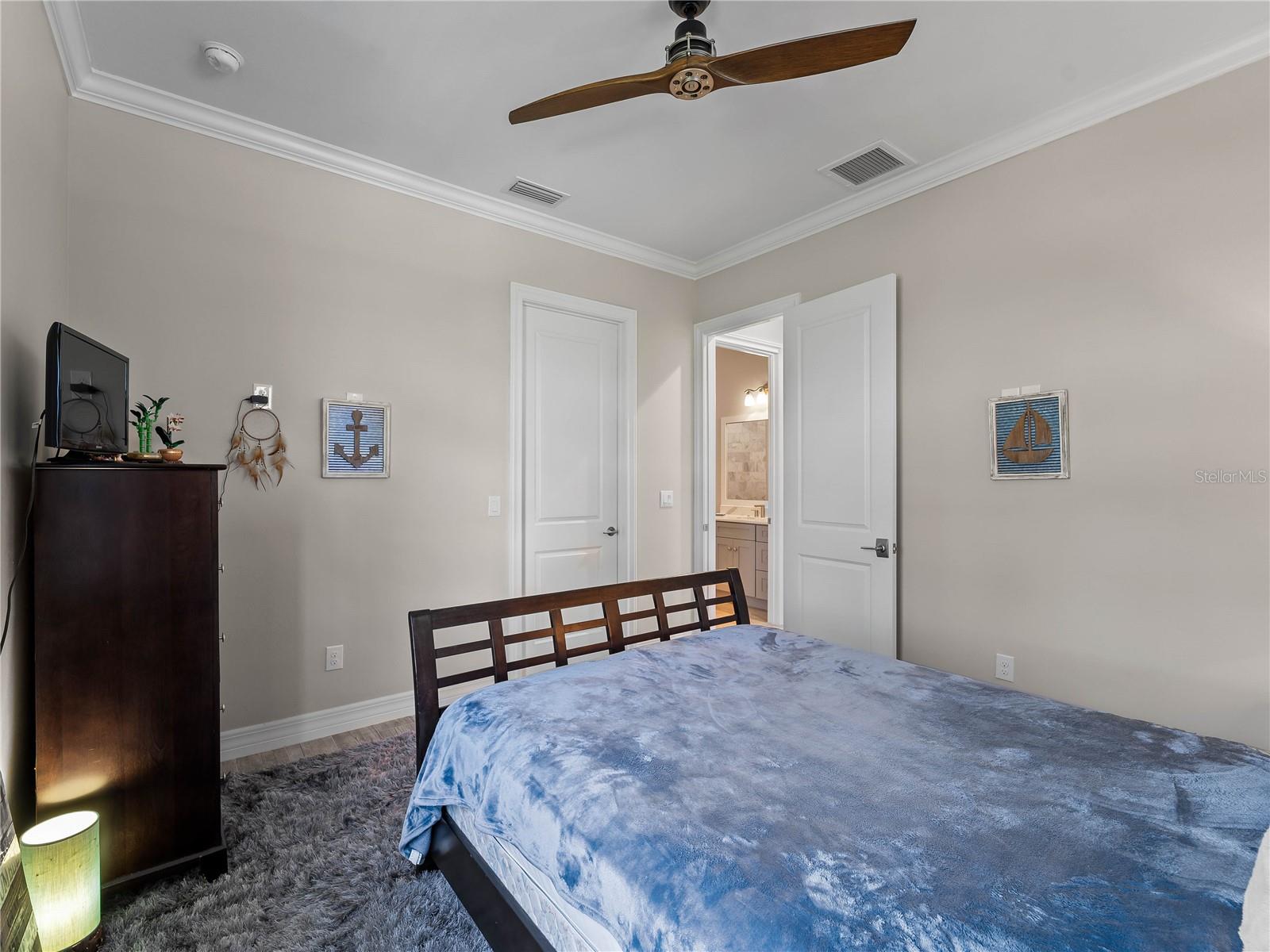 Image 45 of 81 For 9016 Falcon Court
