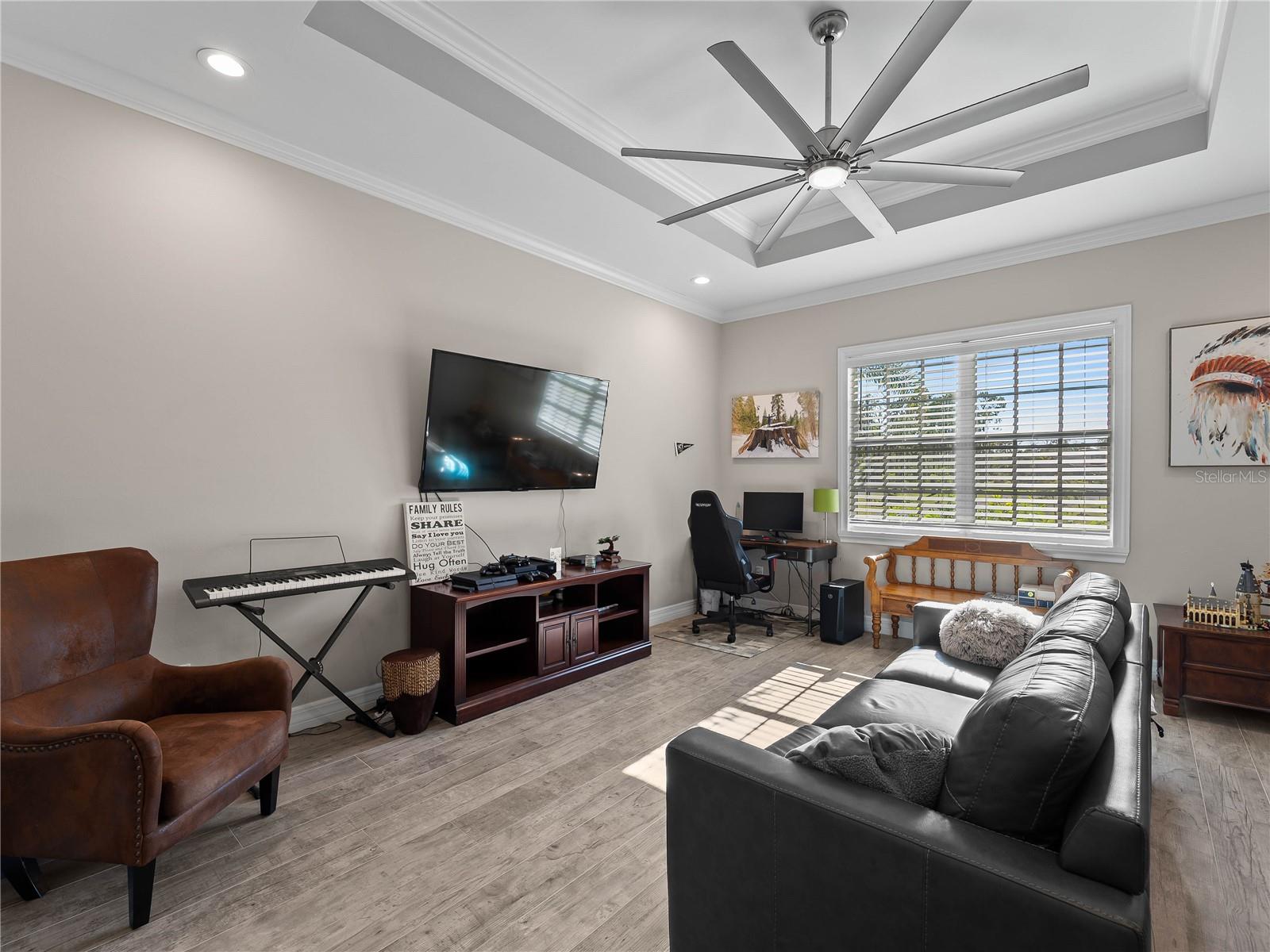 Image 55 of 81 For 9016 Falcon Court