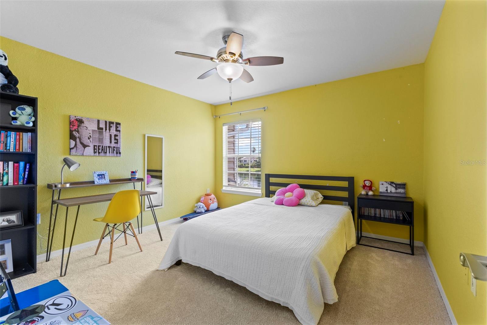 Image 13 of 49 For 8905 Manor Loop 205