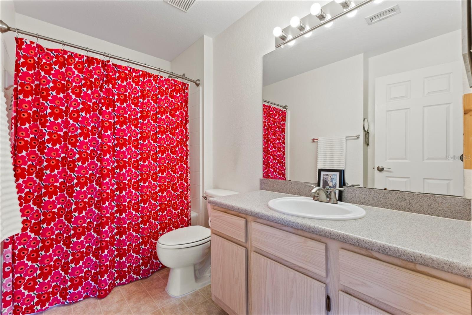 Image 15 of 49 For 8905 Manor Loop 205