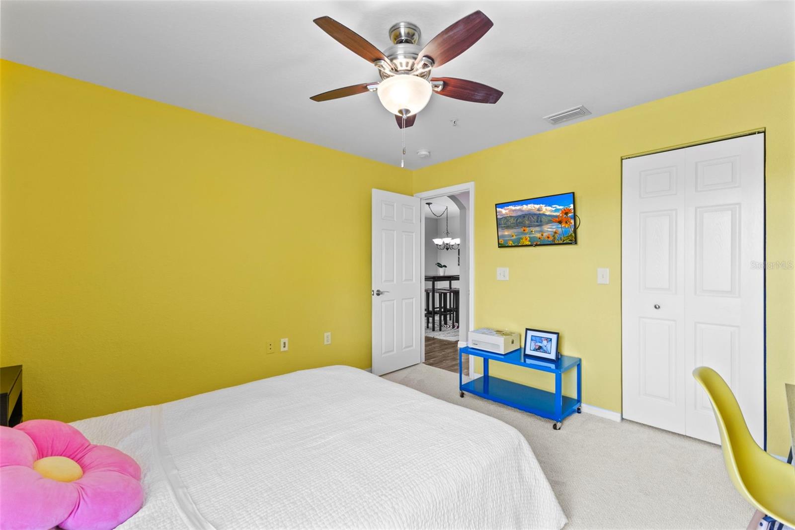 Image 21 of 49 For 8905 Manor Loop 205