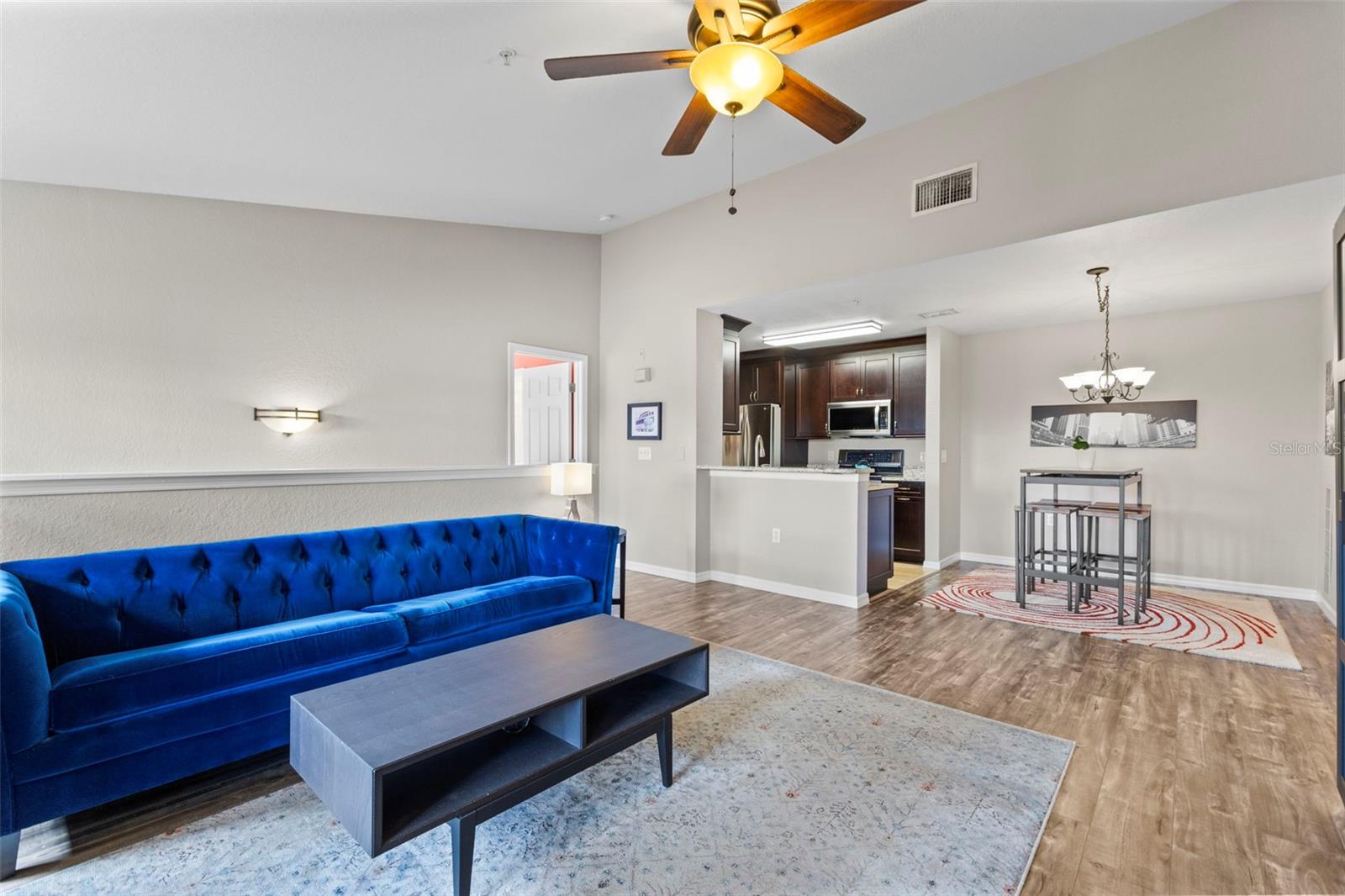 Image 30 of 49 For 8905 Manor Loop 205