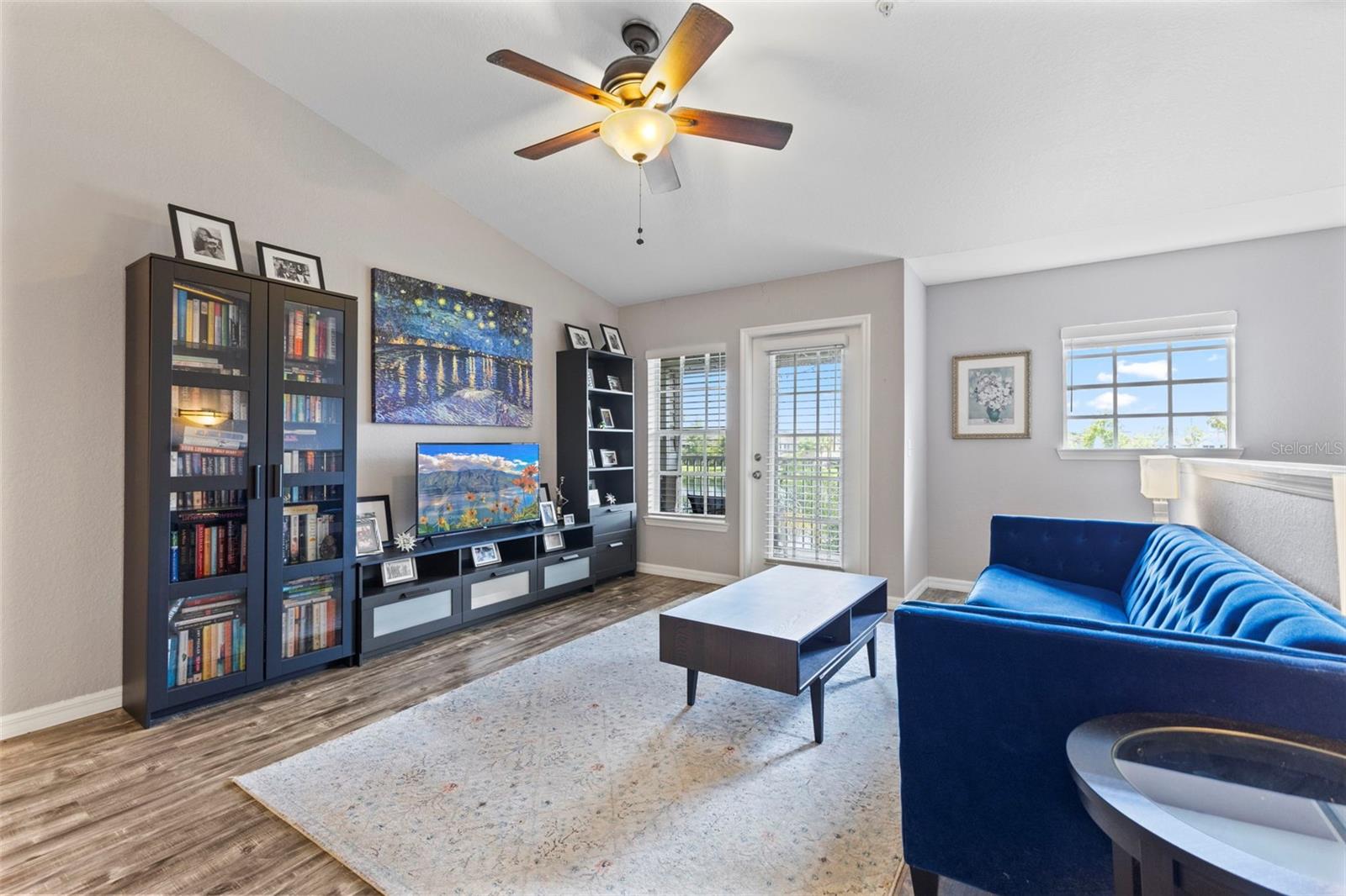 Image 6 of 49 For 8905 Manor Loop 205