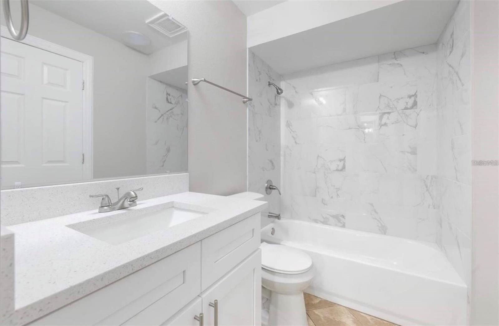 Image 18 of 28 For 2347 Benson Street