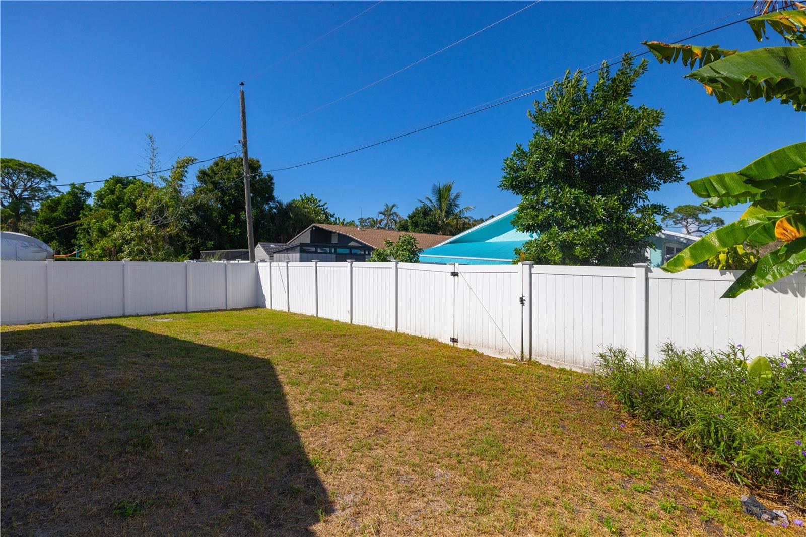 Image 21 of 28 For 2347 Benson Street