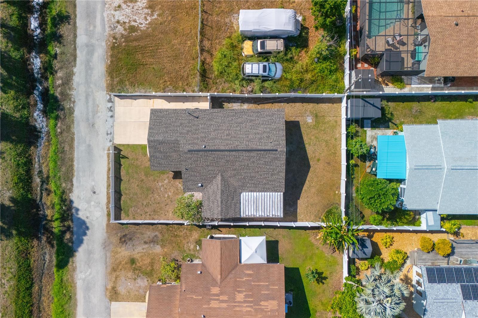 Image 24 of 28 For 2347 Benson Street