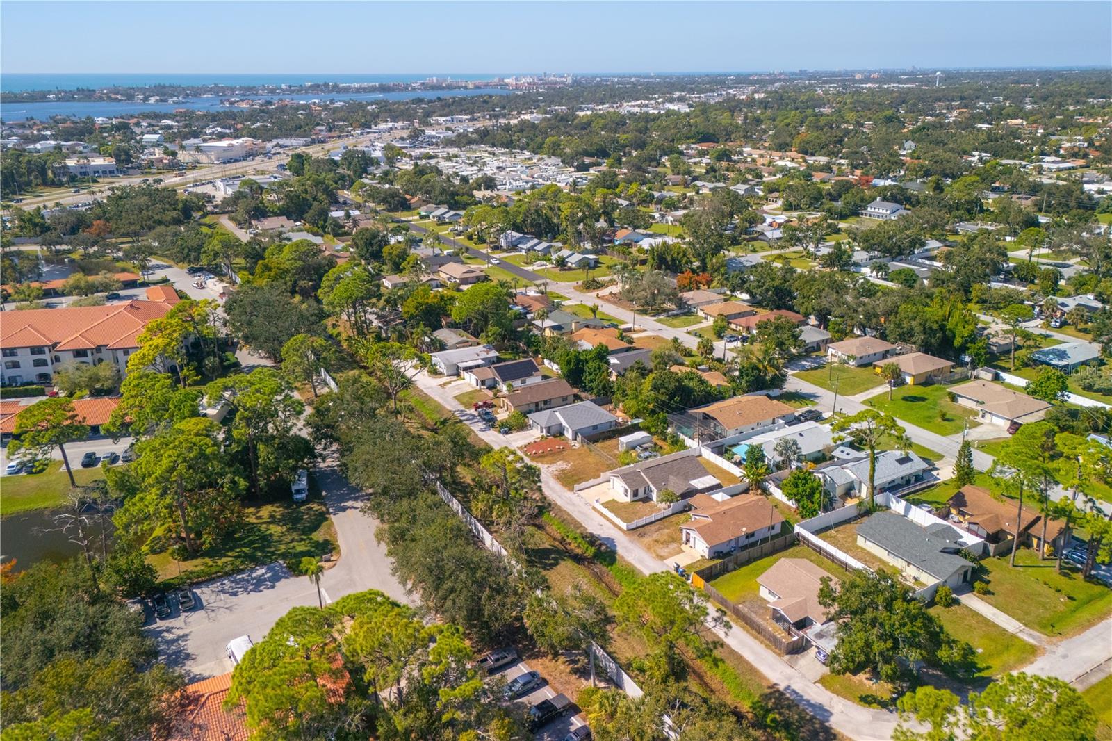 Image 26 of 28 For 2347 Benson Street