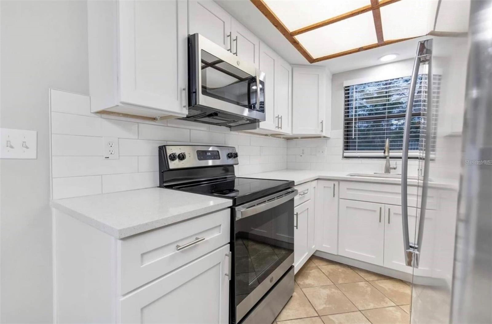 Image 8 of 17 For 2347 Benson Street