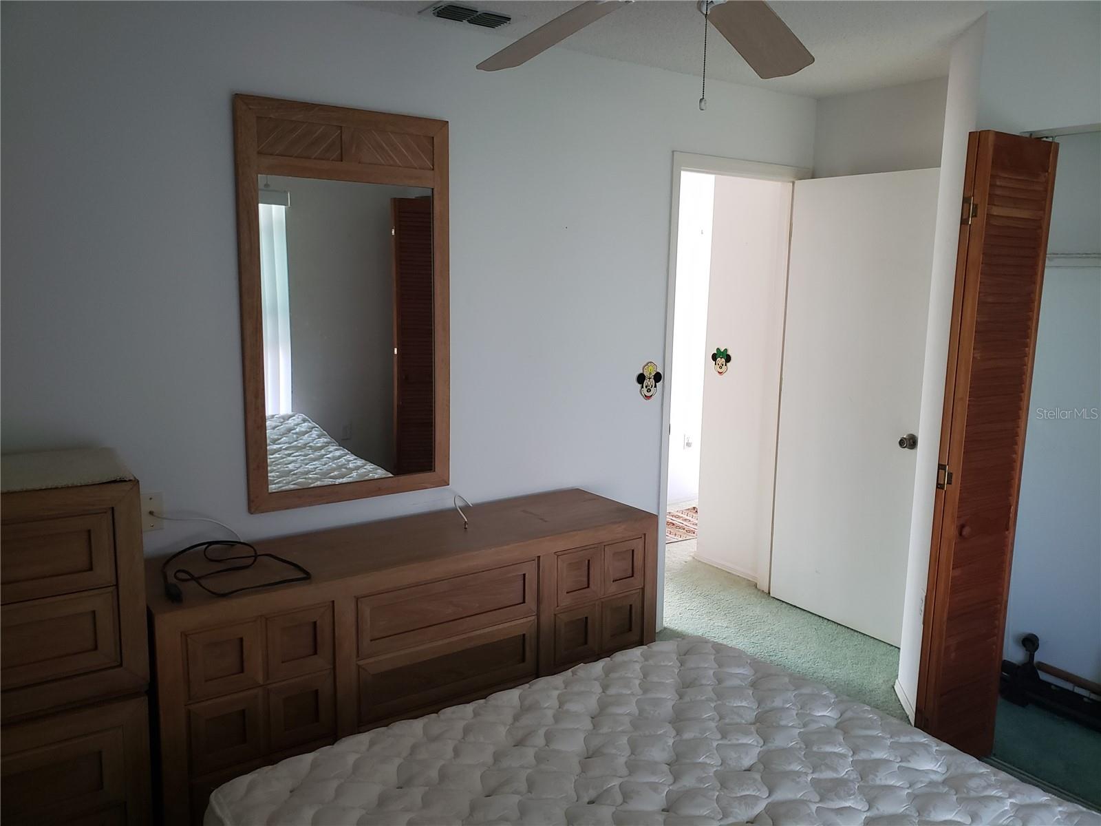 Image 18 of 24 For 542 36th Street W