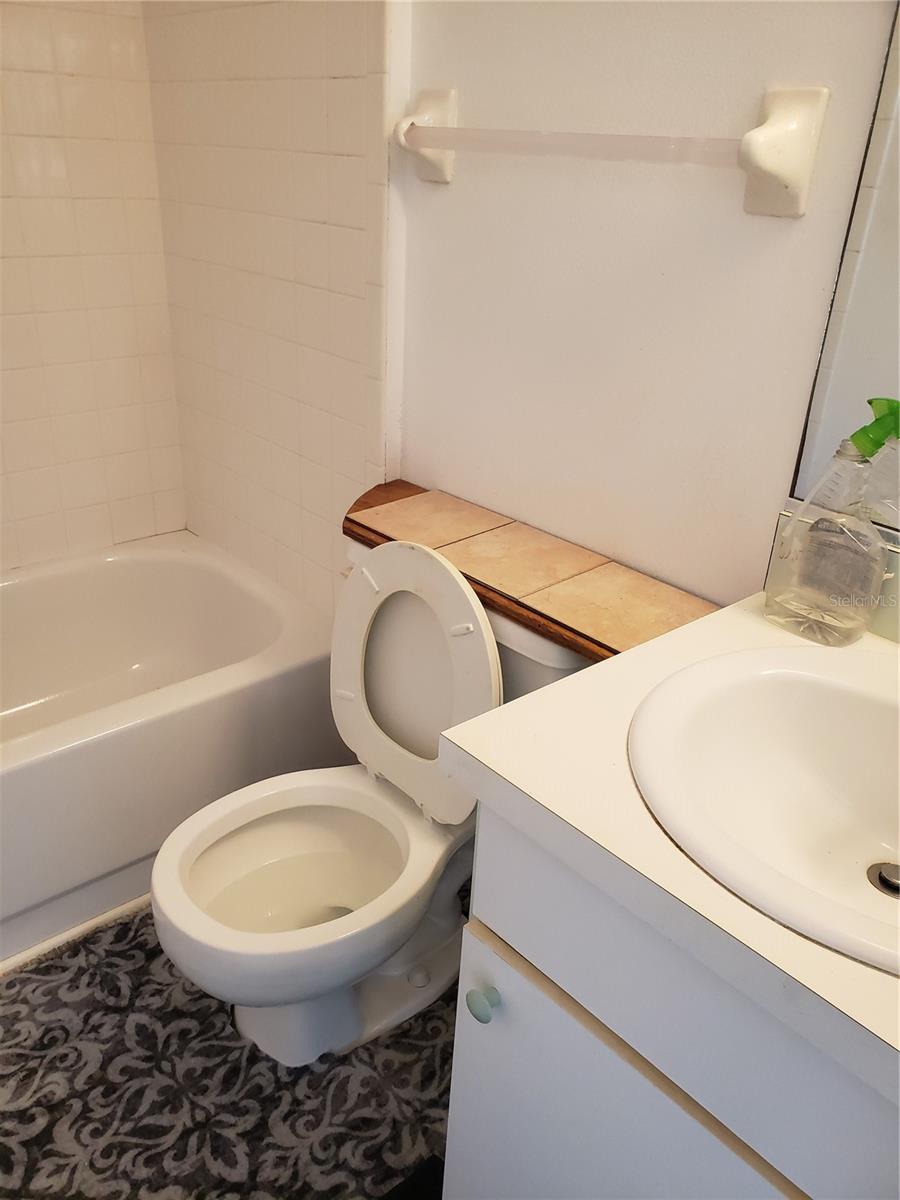Image 22 of 24 For 542 36th Street W