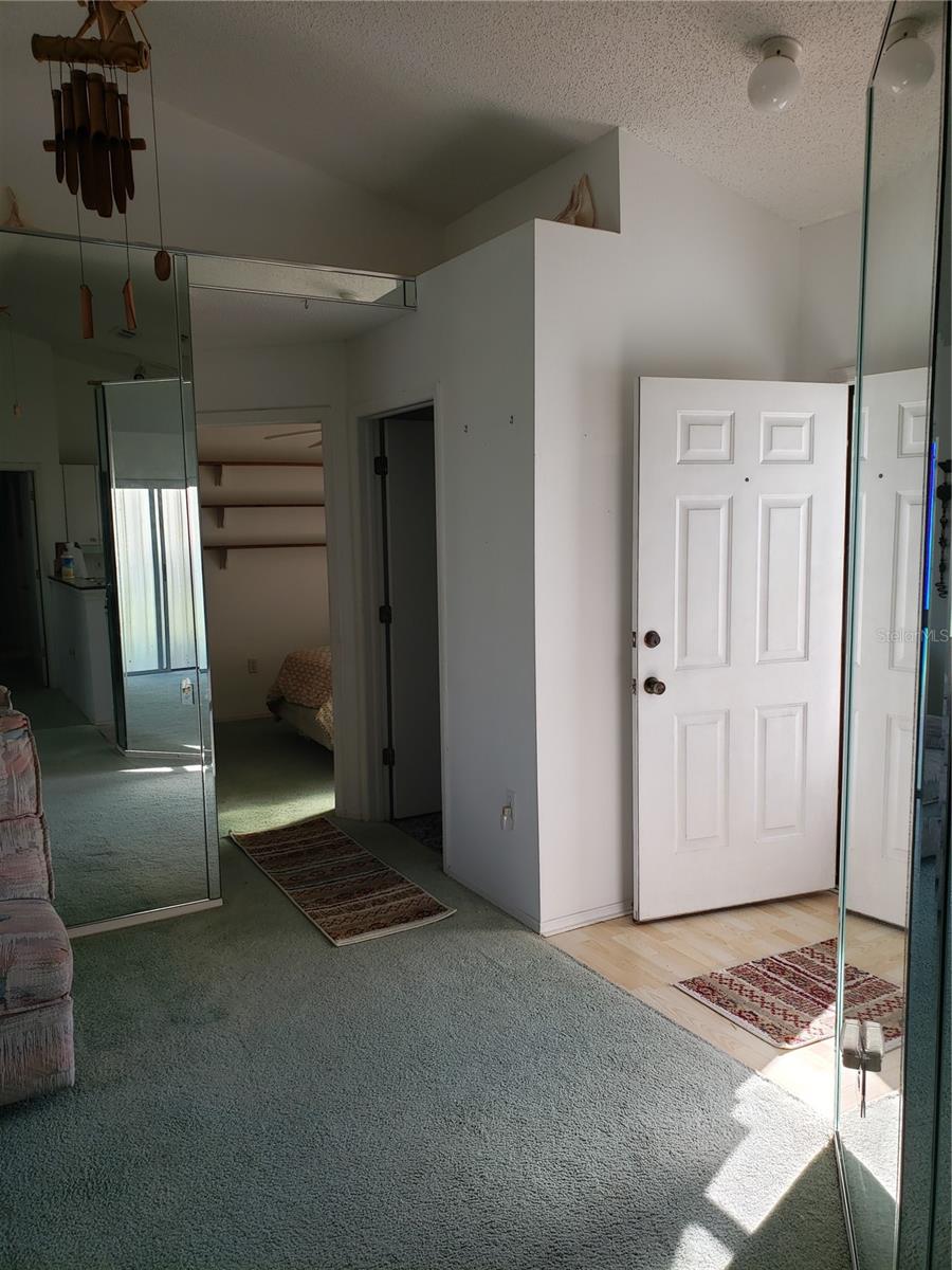 Image 8 of 24 For 542 36th Street W