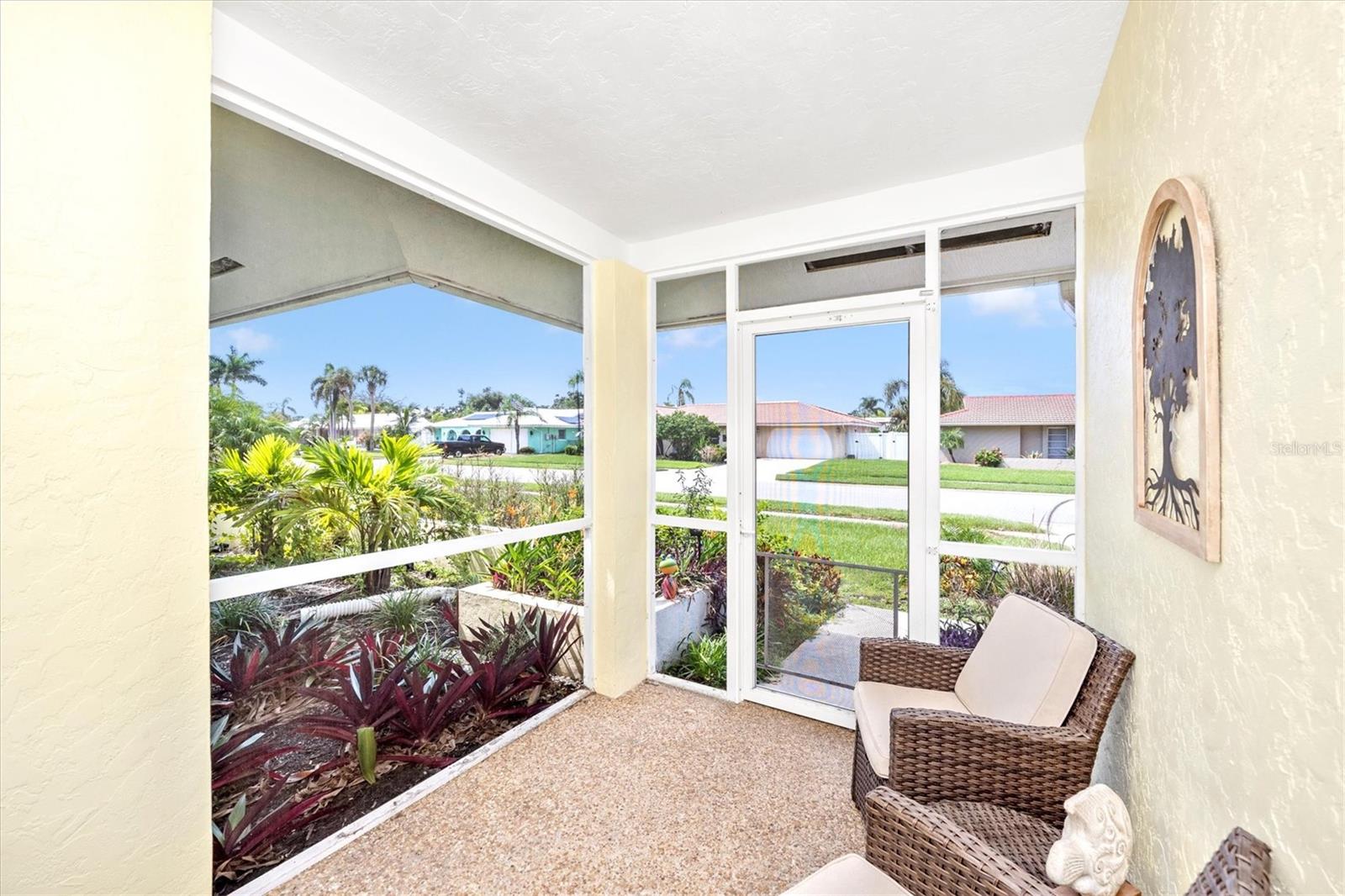 Image 2 of 47 For 2920 Captiva Drive