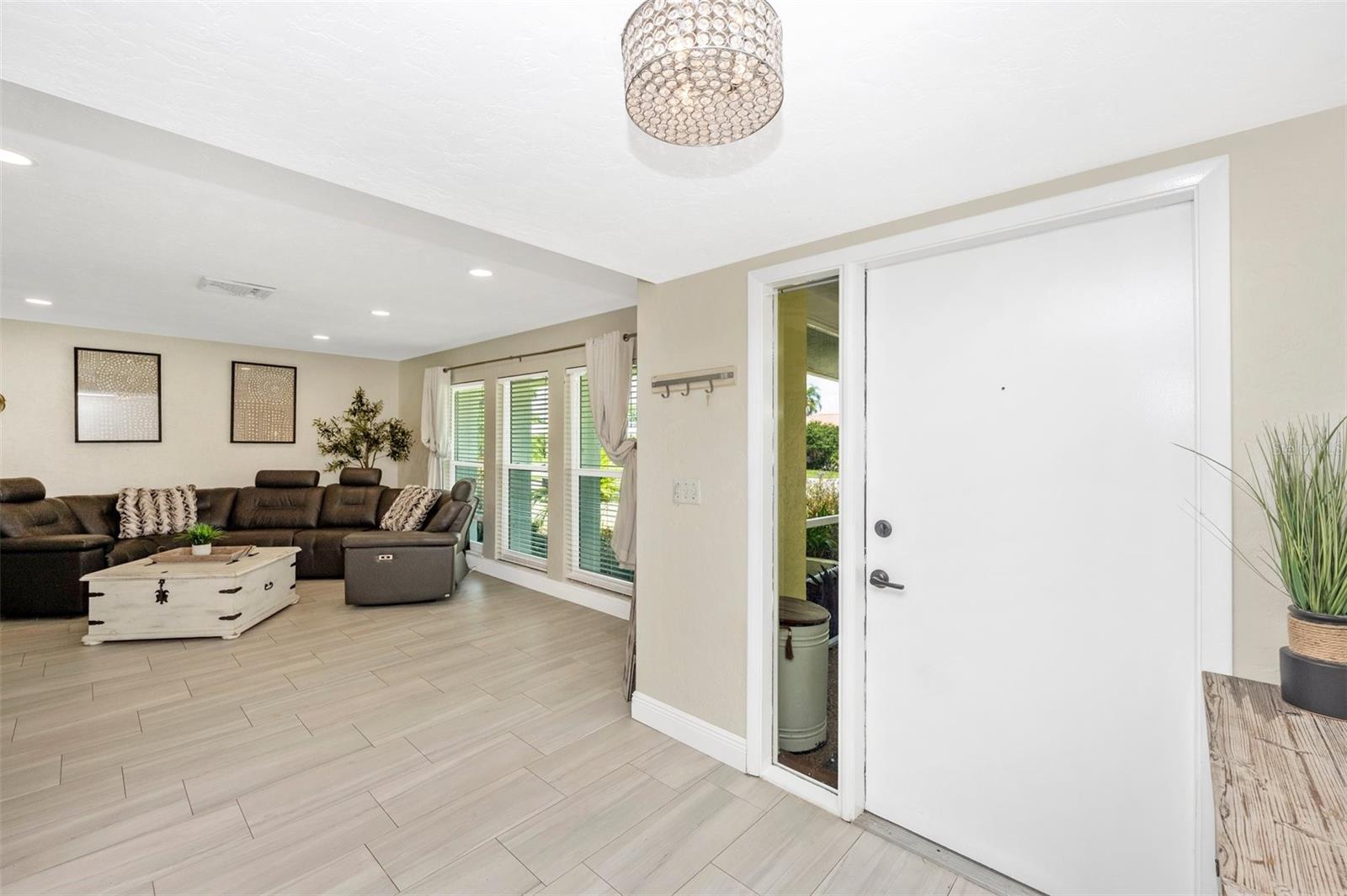 Image 3 of 47 For 2920 Captiva Drive