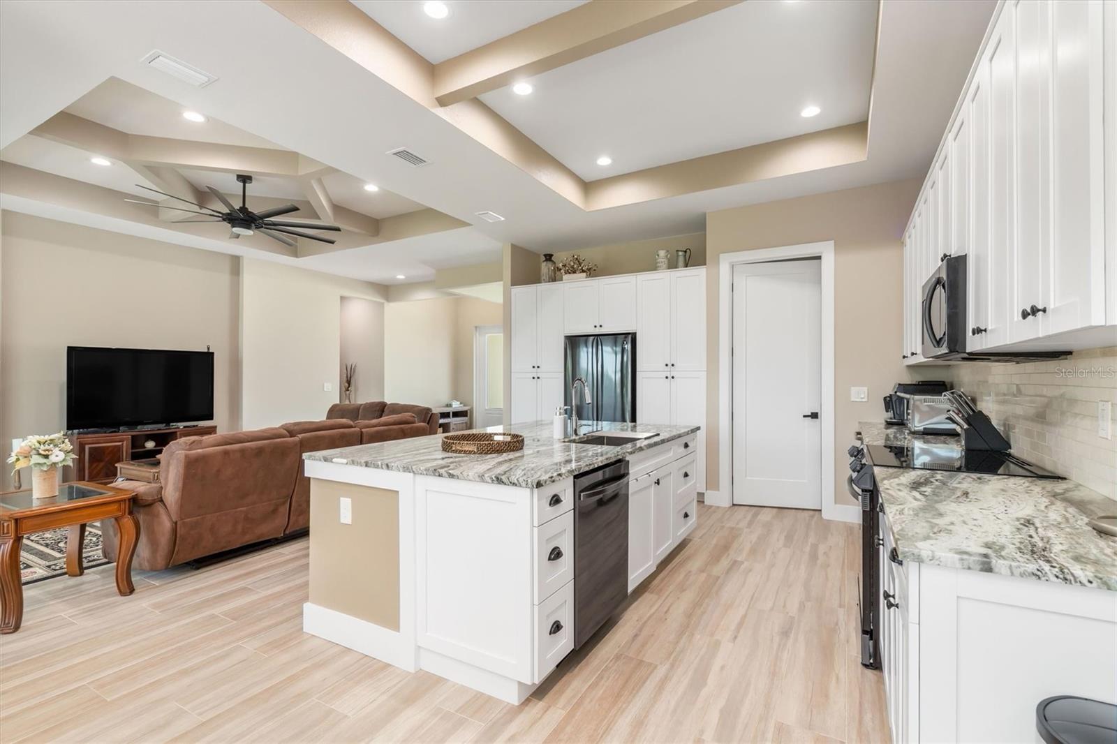 Image 10 of 59 For 2 Sportsman Circle