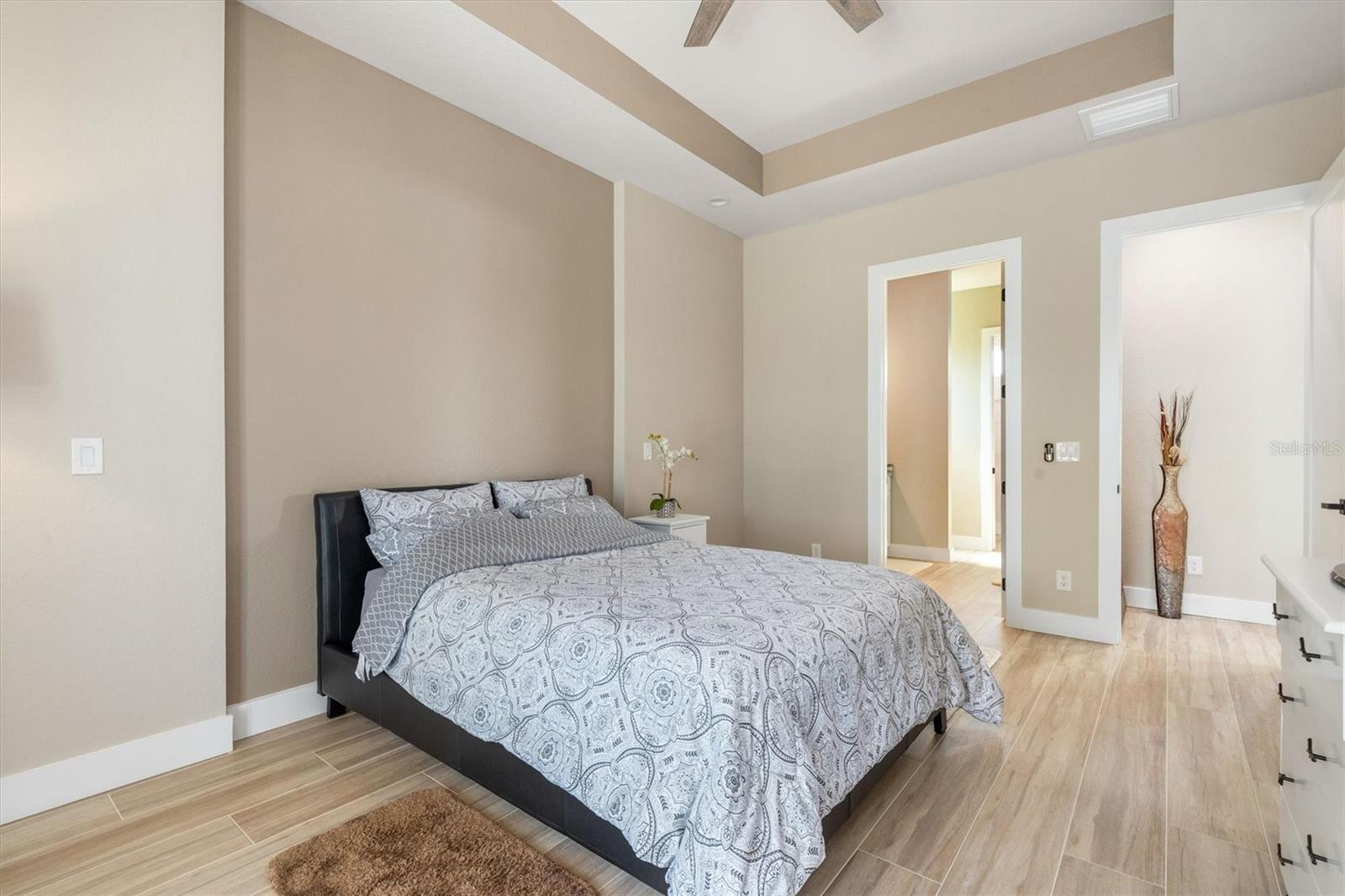 Image 17 of 59 For 2 Sportsman Circle