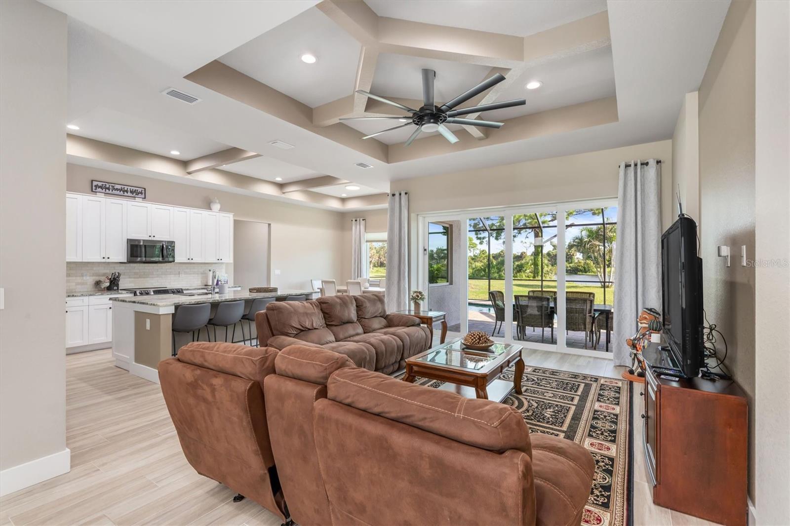 Image 4 of 59 For 2 Sportsman Circle
