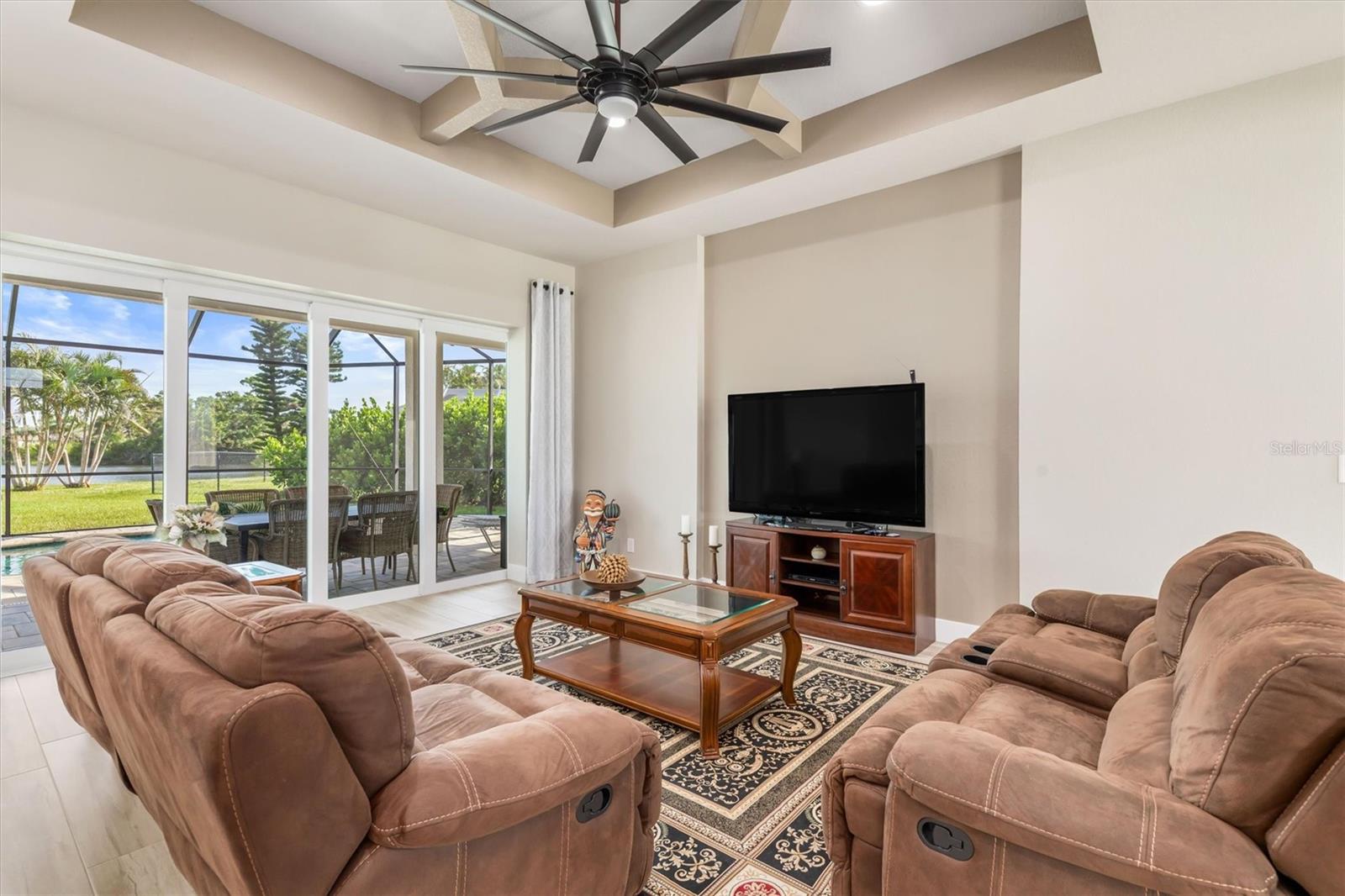 Image 5 of 59 For 2 Sportsman Circle