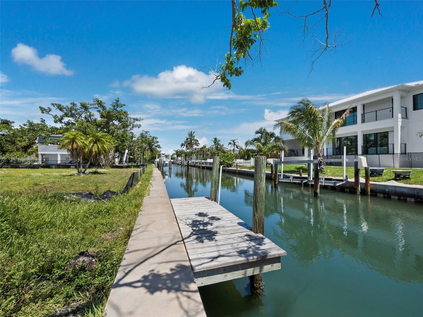 Image 11 of 13 For 570 De Narvaez Drive