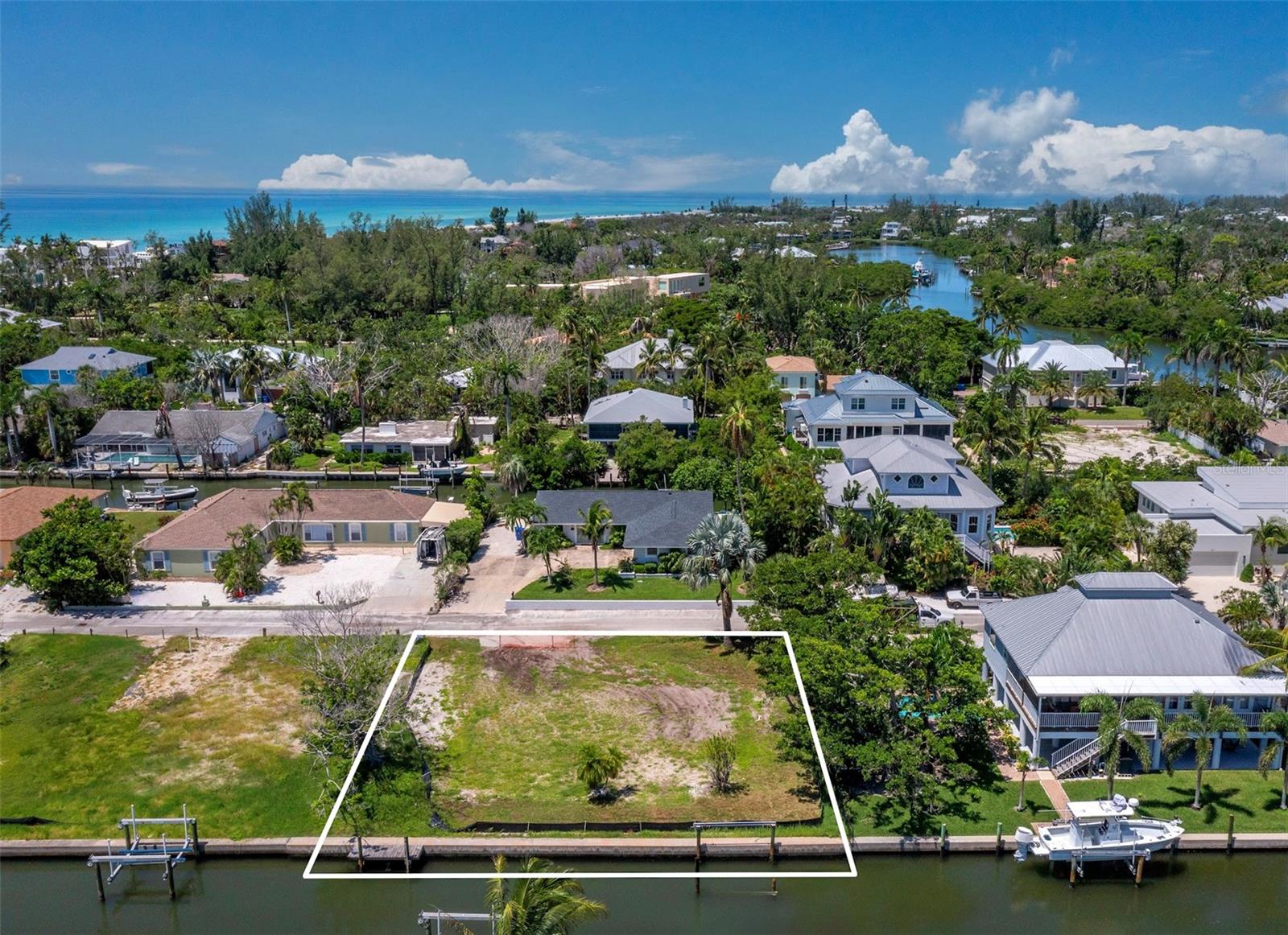 Image 6 of 13 For 570 De Narvaez Drive