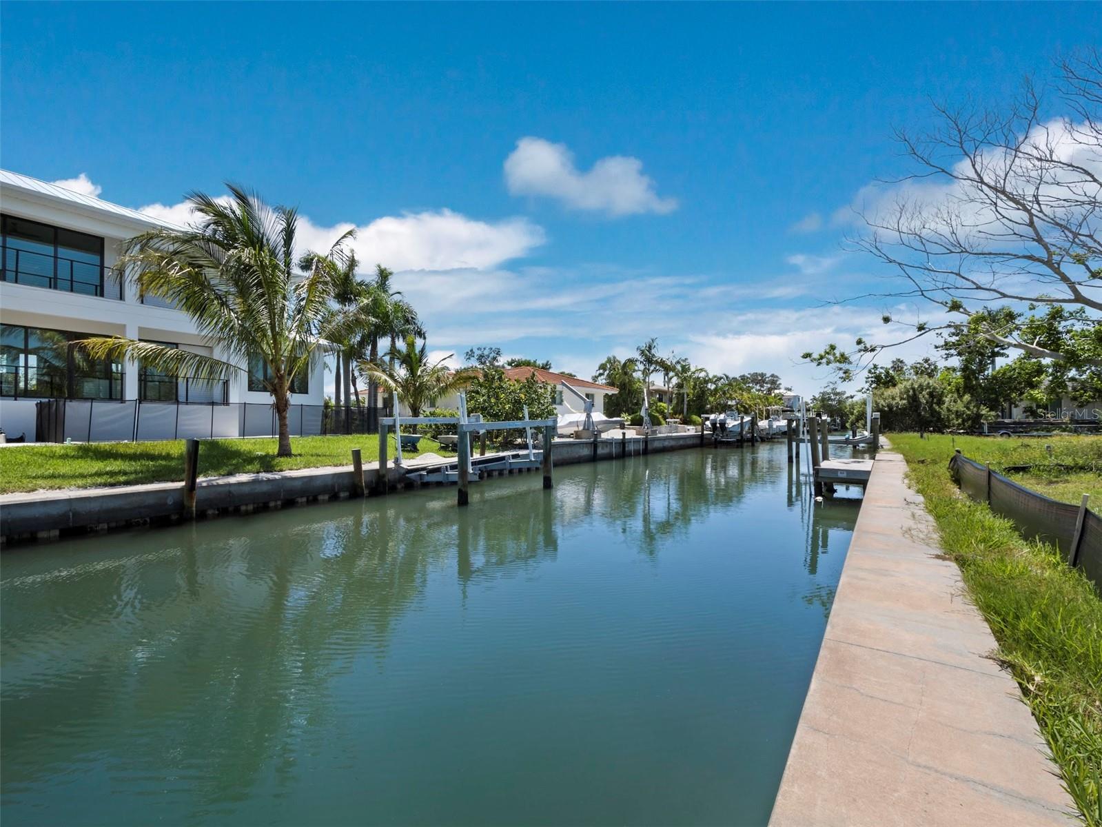 Image 8 of 13 For 570 De Narvaez Drive