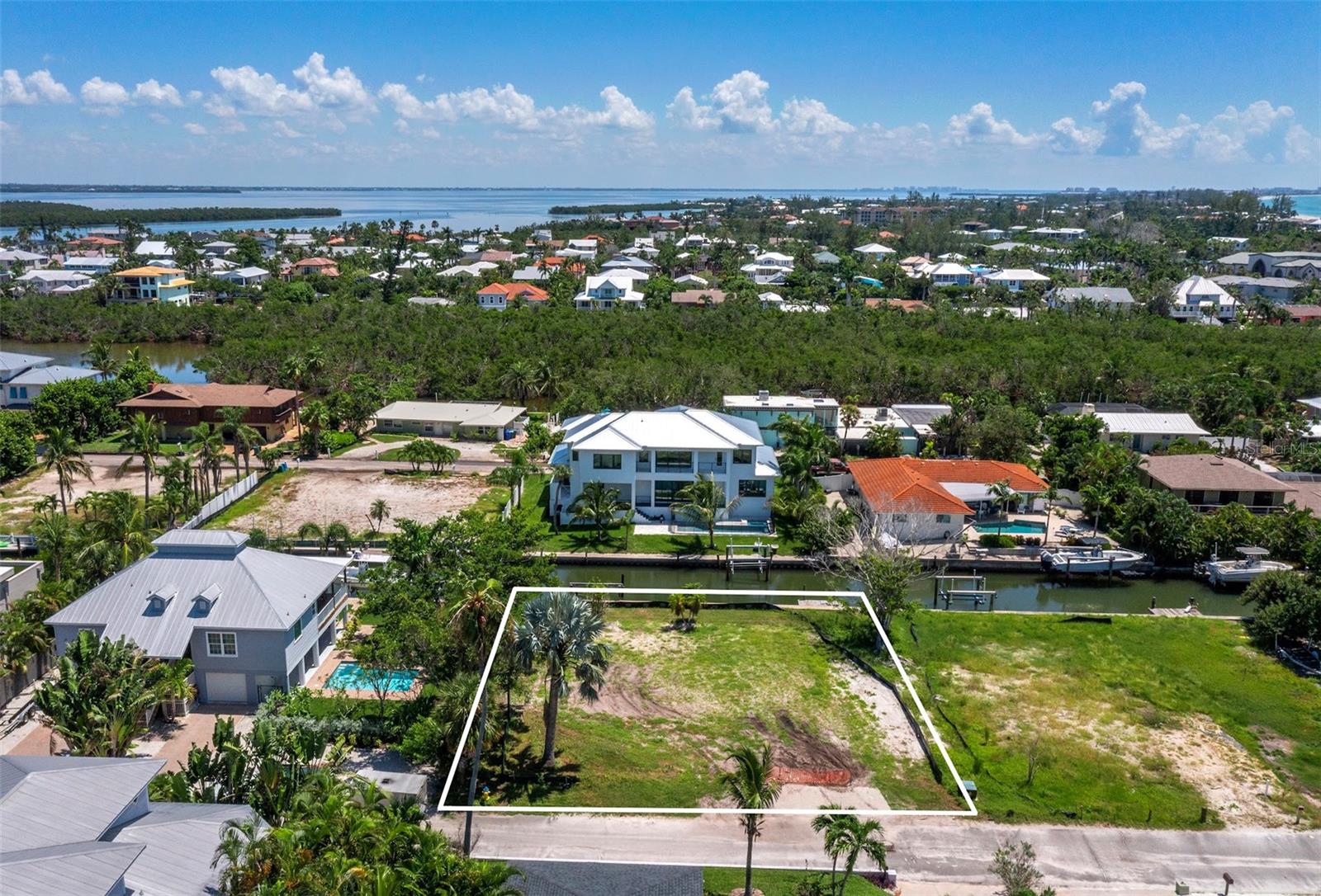 Image 9 of 13 For 570 De Narvaez Drive