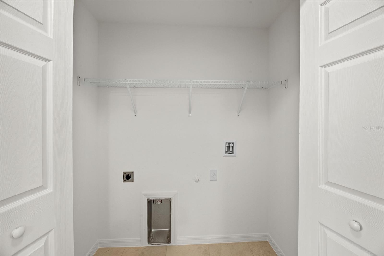Image 11 of 12 For 1008 Adalia Terrace