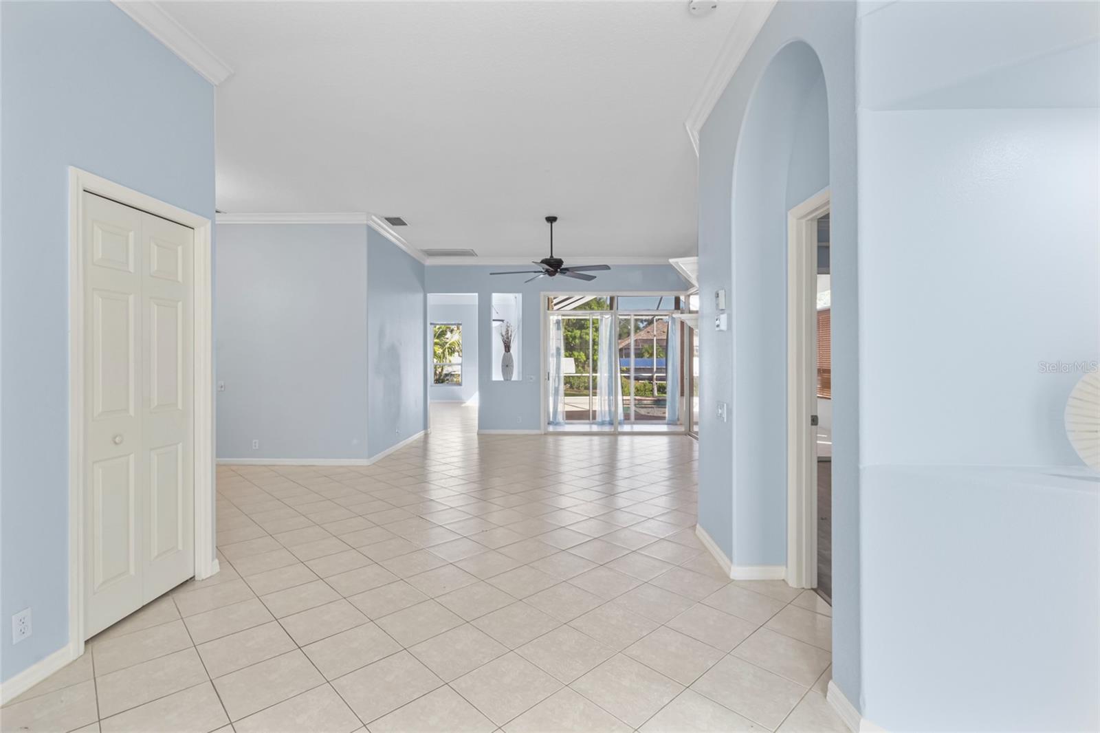 Image 12 of 75 For 4427 Shark Drive