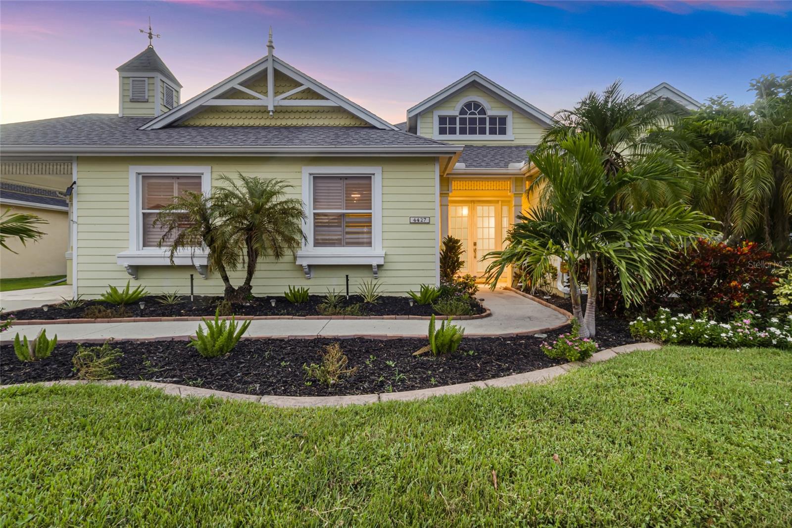 Image 4 of 75 For 4427 Shark Drive