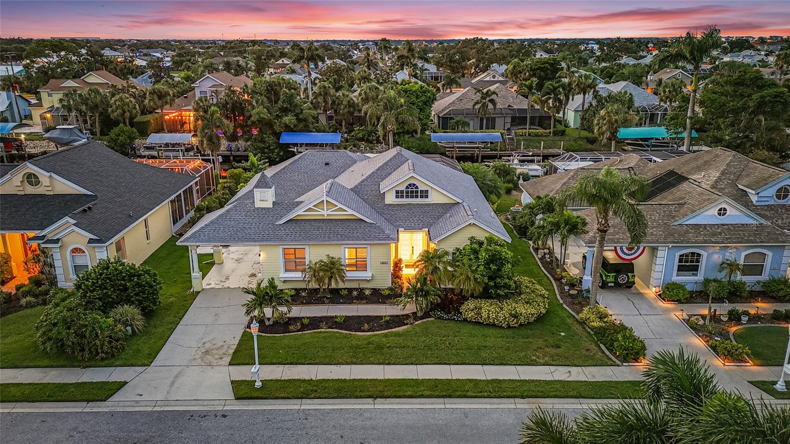 Image 62 of 75 For 4427 Shark Drive