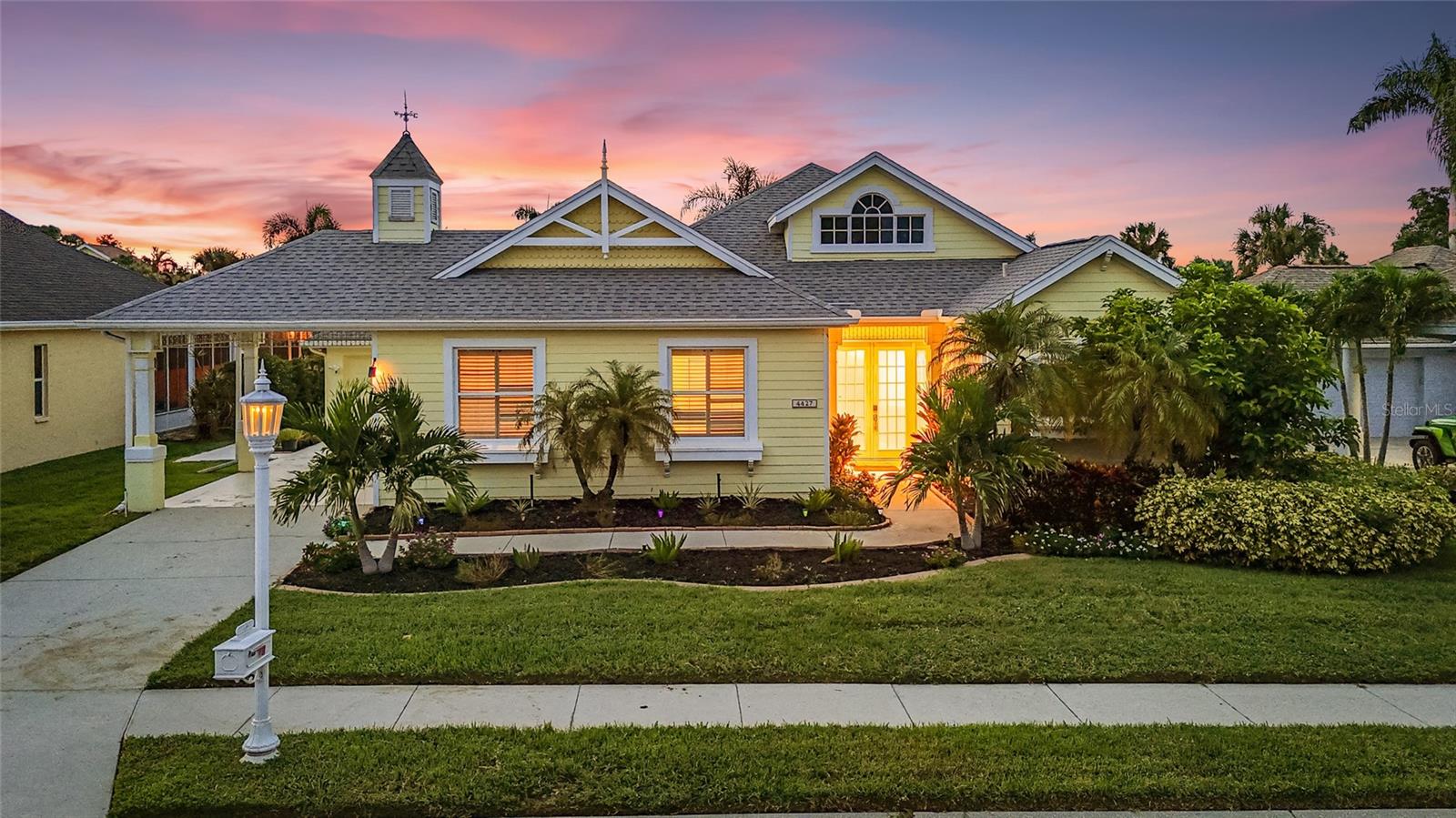 Image 67 of 75 For 4427 Shark Drive