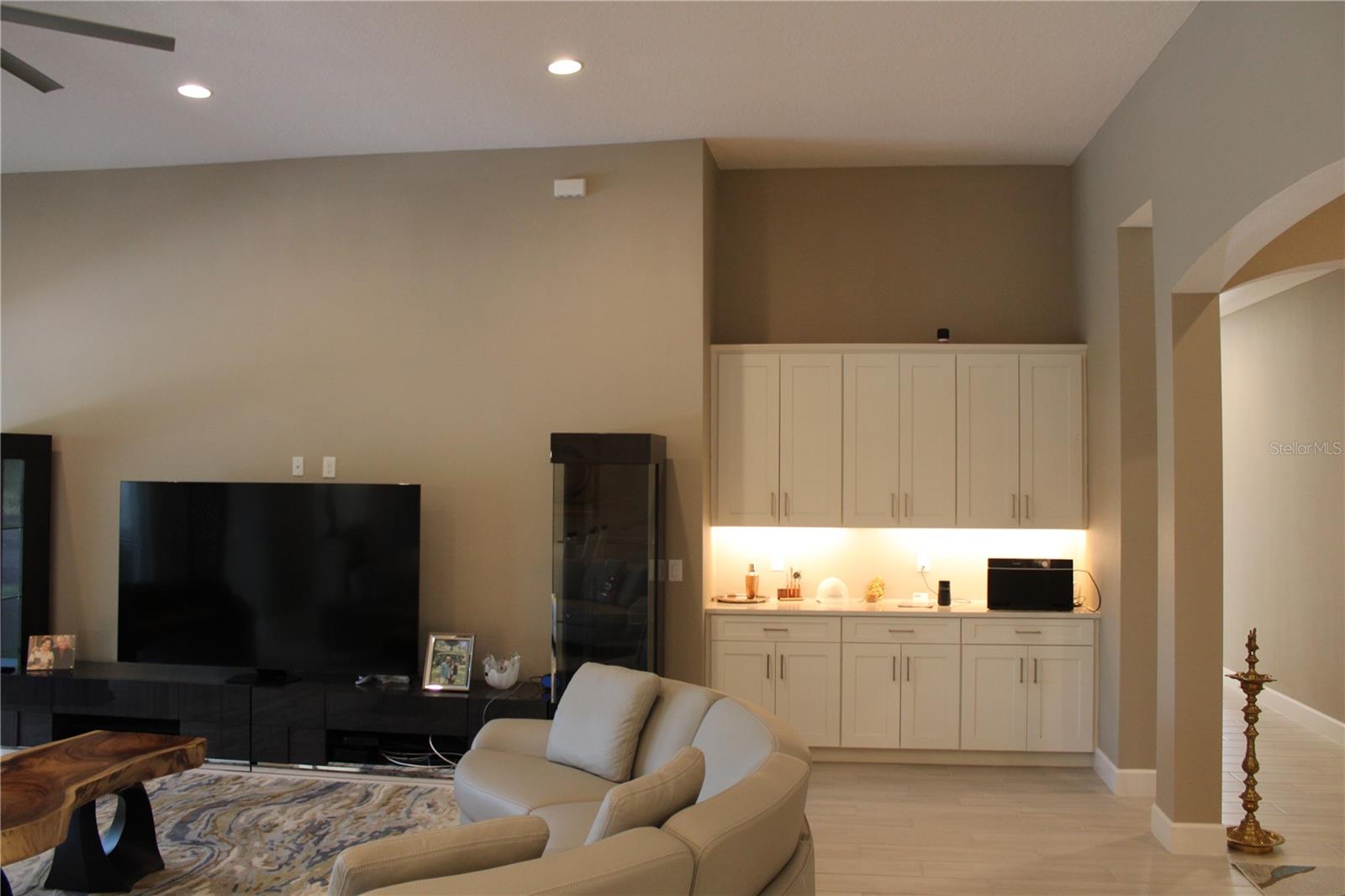 Image 6 of 55 For 6932 Indus Valley Circle