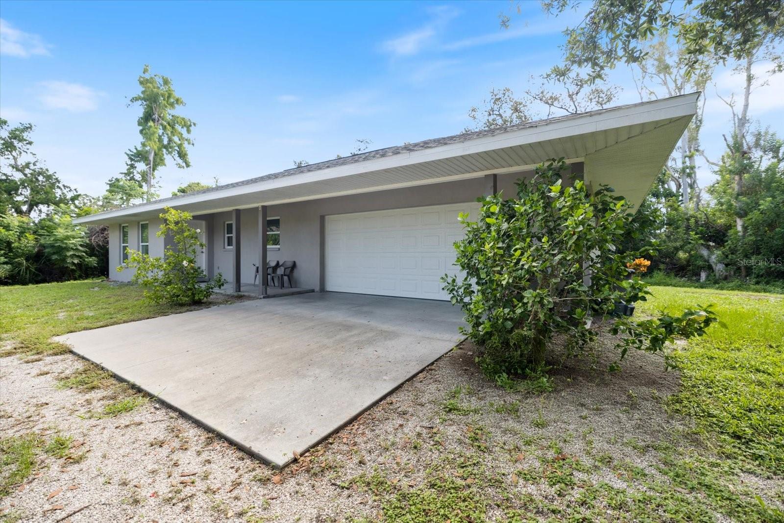 Details for 8915 Vamo Road, SARASOTA, FL 34231