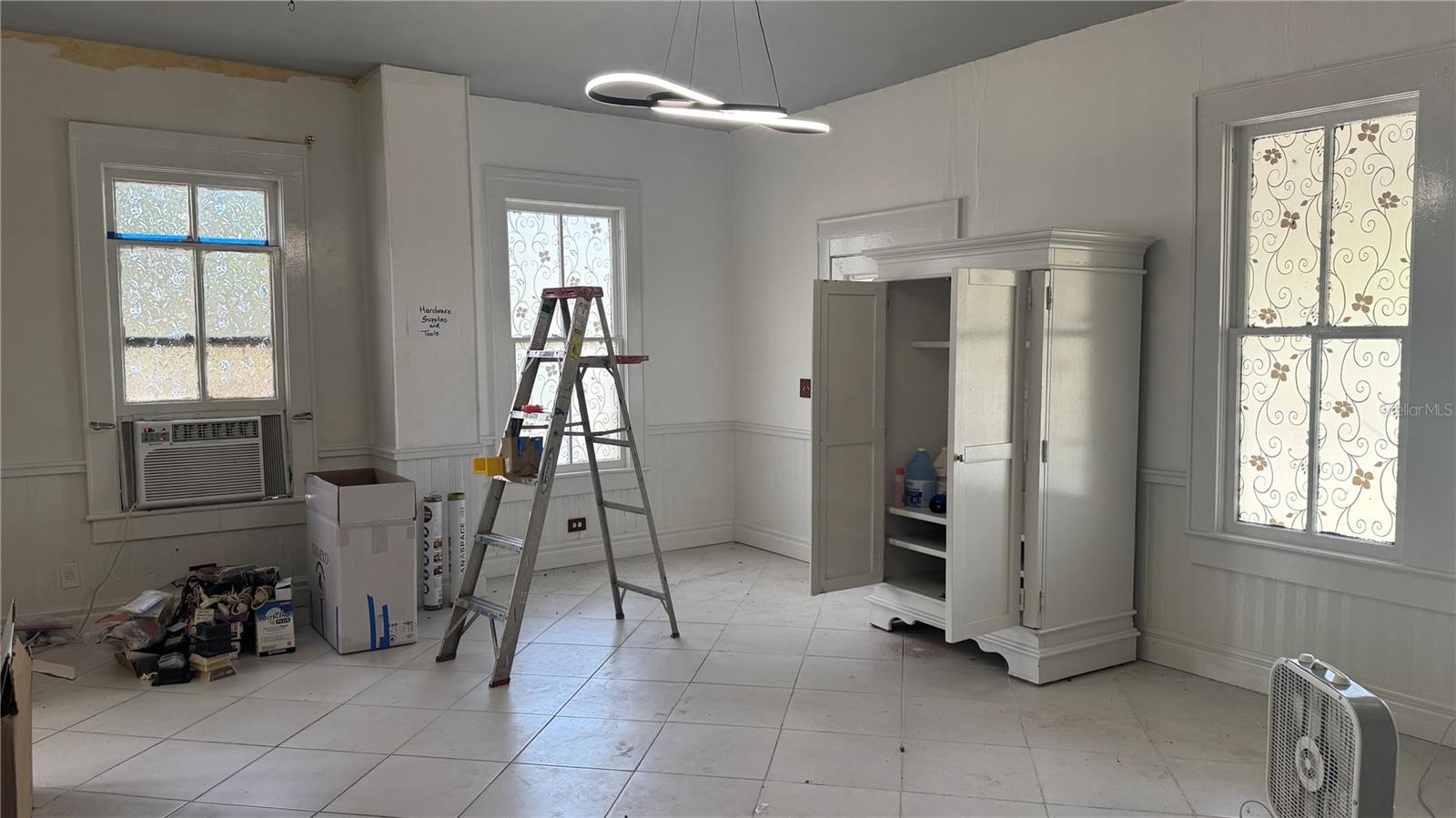 Image 6 of 33 For 1004 26th Street W